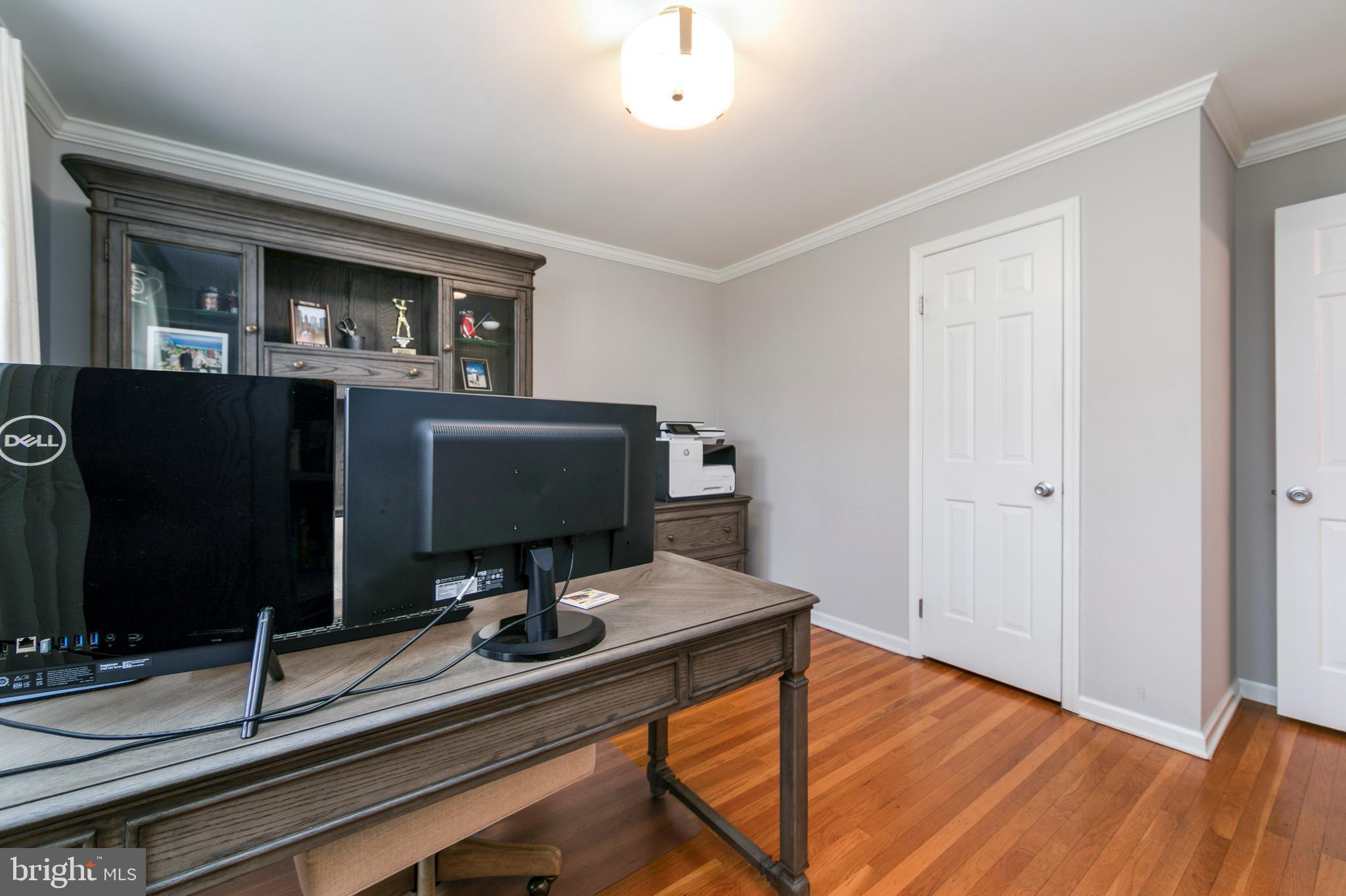 FOX HOLLOW - Residential