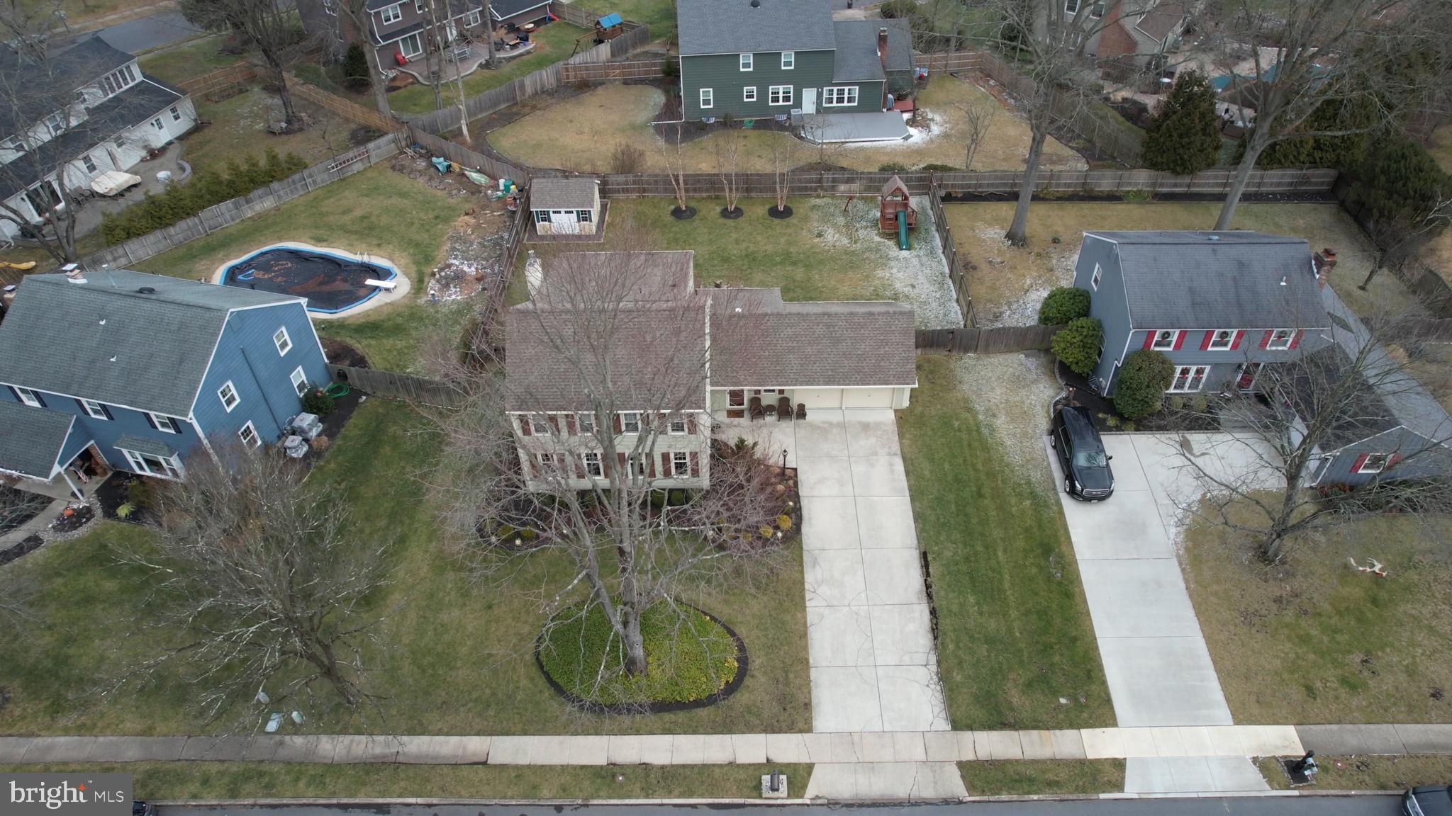 FOX HOLLOW - Residential