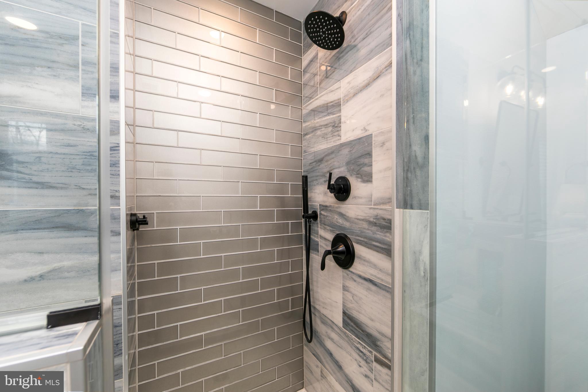 FOX HOLLOW - Residential