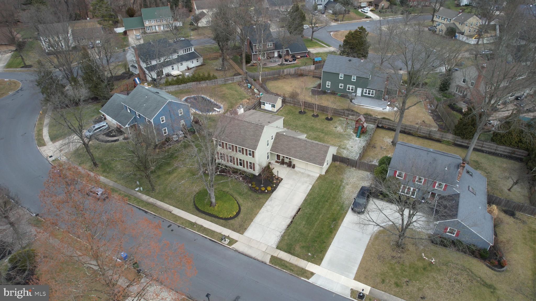 FOX HOLLOW - Residential