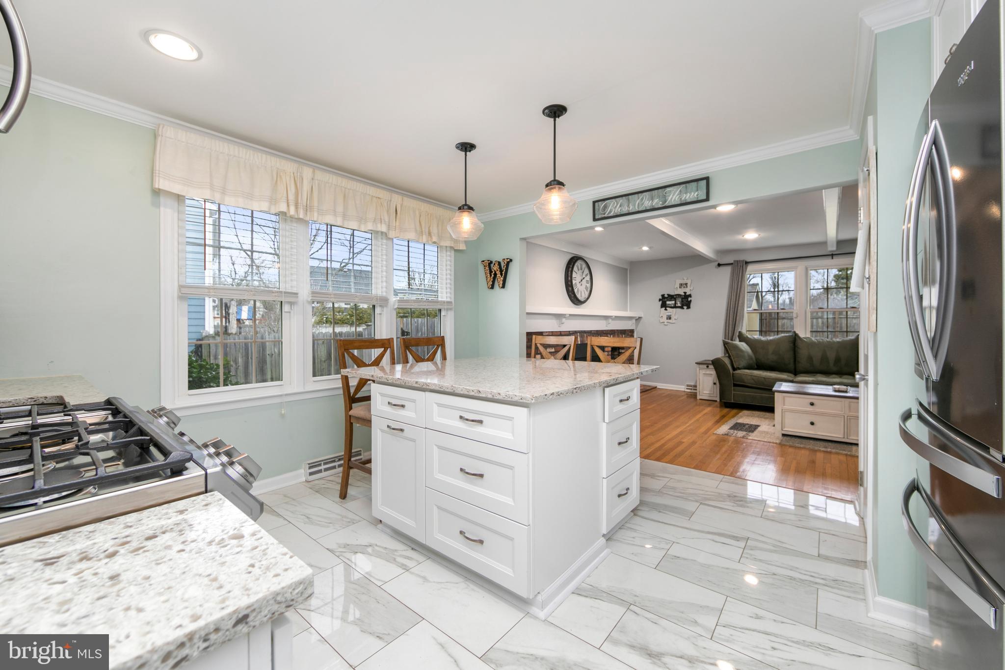 FOX HOLLOW - Residential