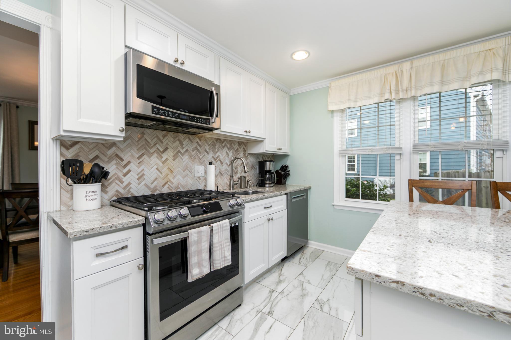 FOX HOLLOW - Residential