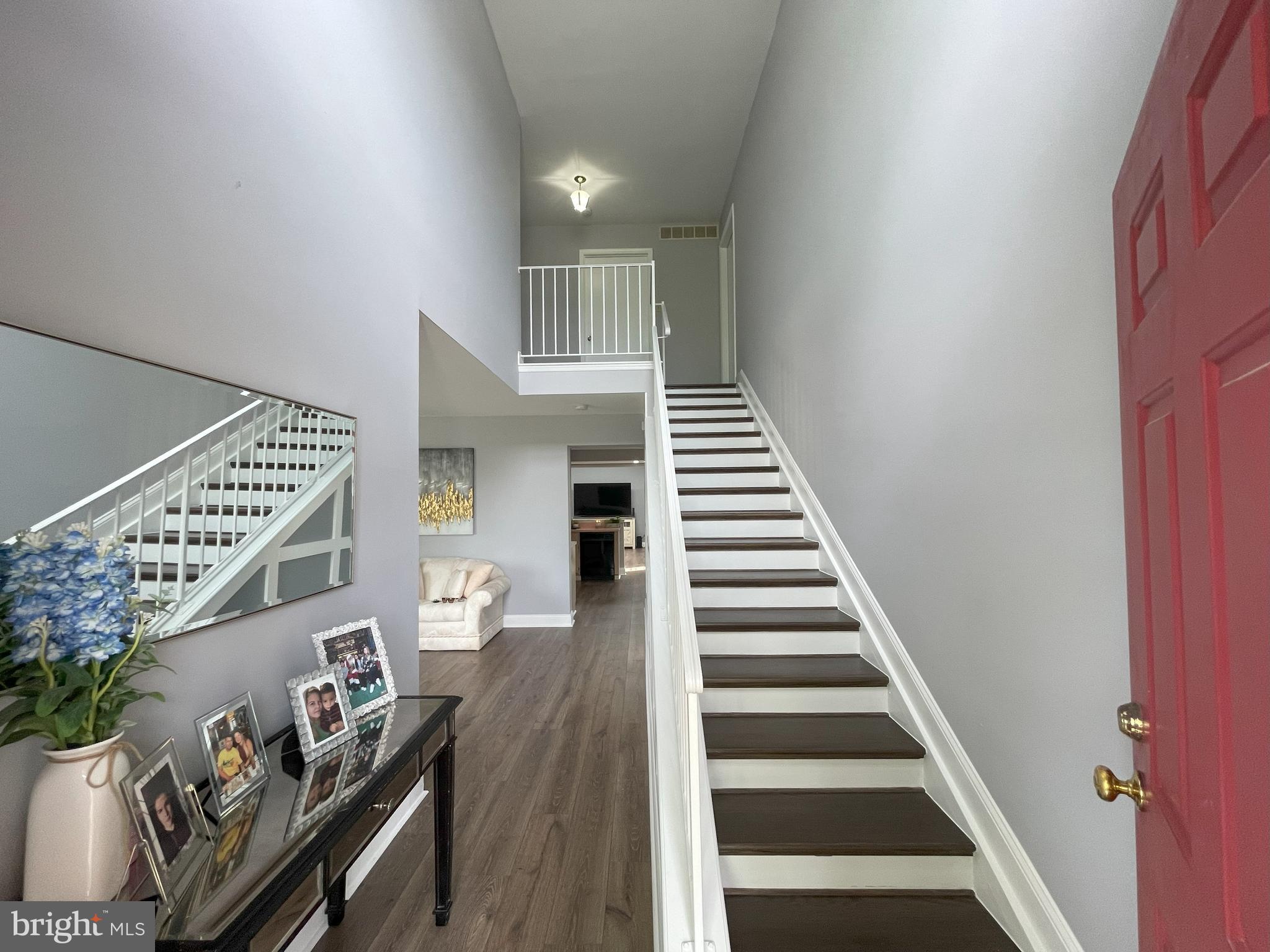 102 SPRINGCRESS DRIVE