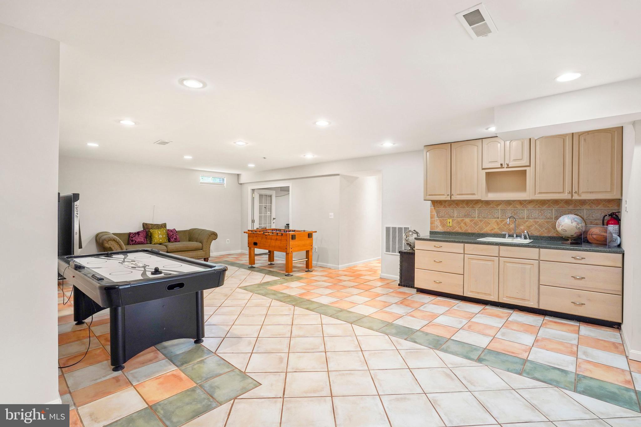 SUMNER LAKE - Residential