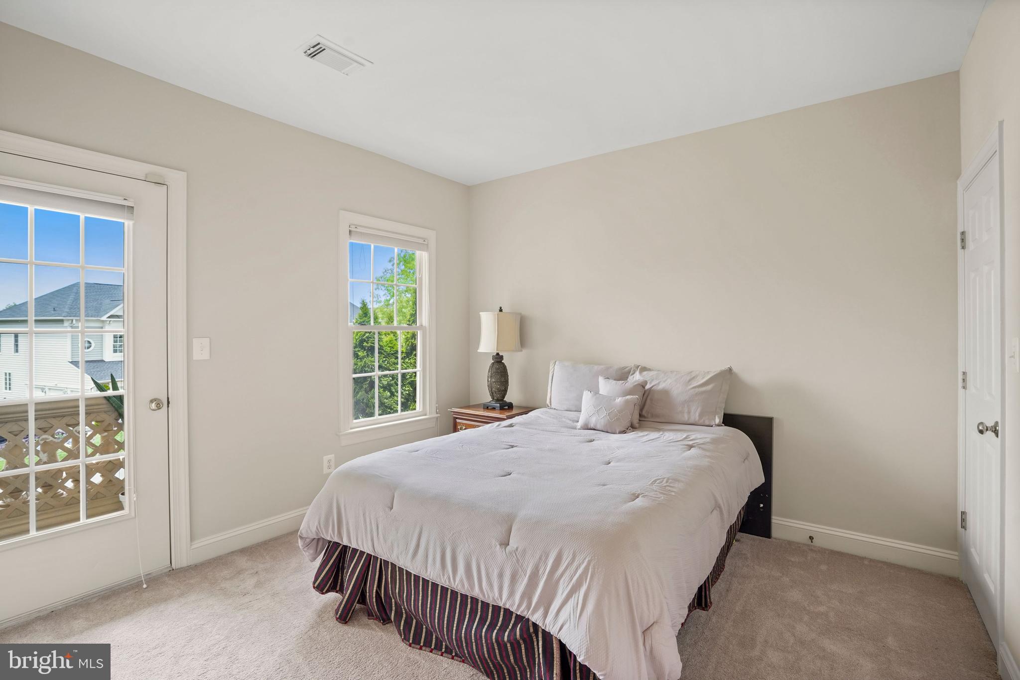 SUMNER LAKE - Residential