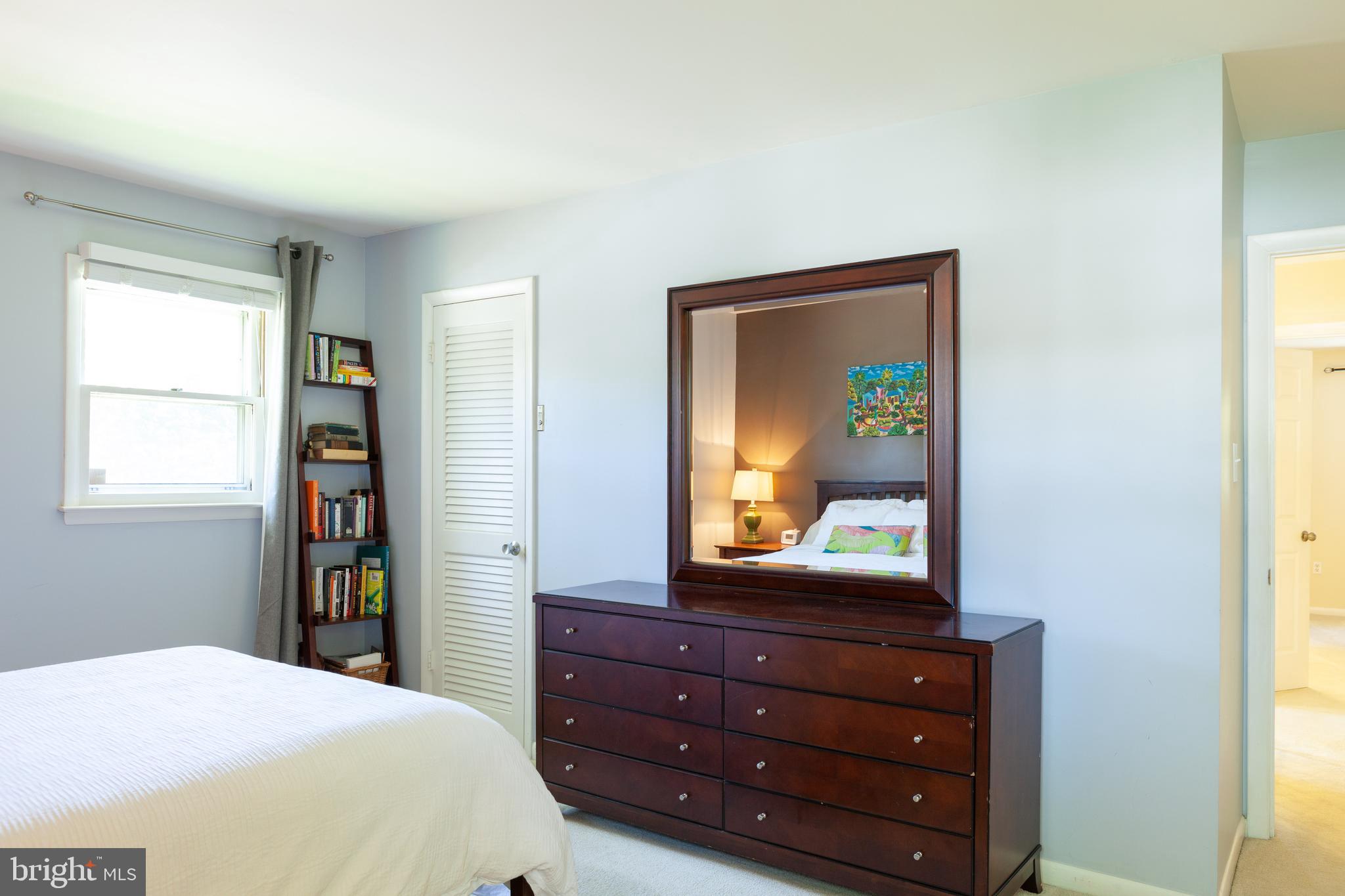 CIRCLE WOODS - Residential Lease