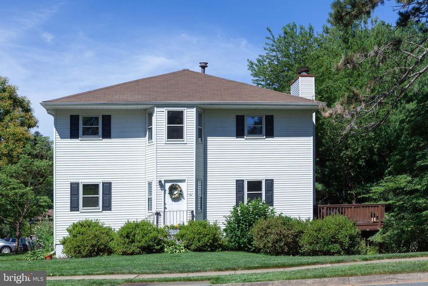 Great find! End unit townhome 4 Bedrooms and 3 1/2 Bathrooms in Circle Woods subdivision. 

This colonial-style home features a gourmet kitchen with stainless steel appliances, stone backsplash & recess lighting. Open space and wood floors through the main level. Entertain friends and family in the large private deck. 

Bonus den space on the second floor.  

Enjoy the neighborhood amenities private pool, tennis court, and playground.  The providence community center is within a few blocks.

Close proximity to Vienna Metro. Immediate access to  I 66, Route 50, and Lee Hway.  This location is a commuter's dream! 



Several shopping centers, restaurants, trails, and parks nearby. Oakton HS pyramid.

Pets case by case ( Size limit)