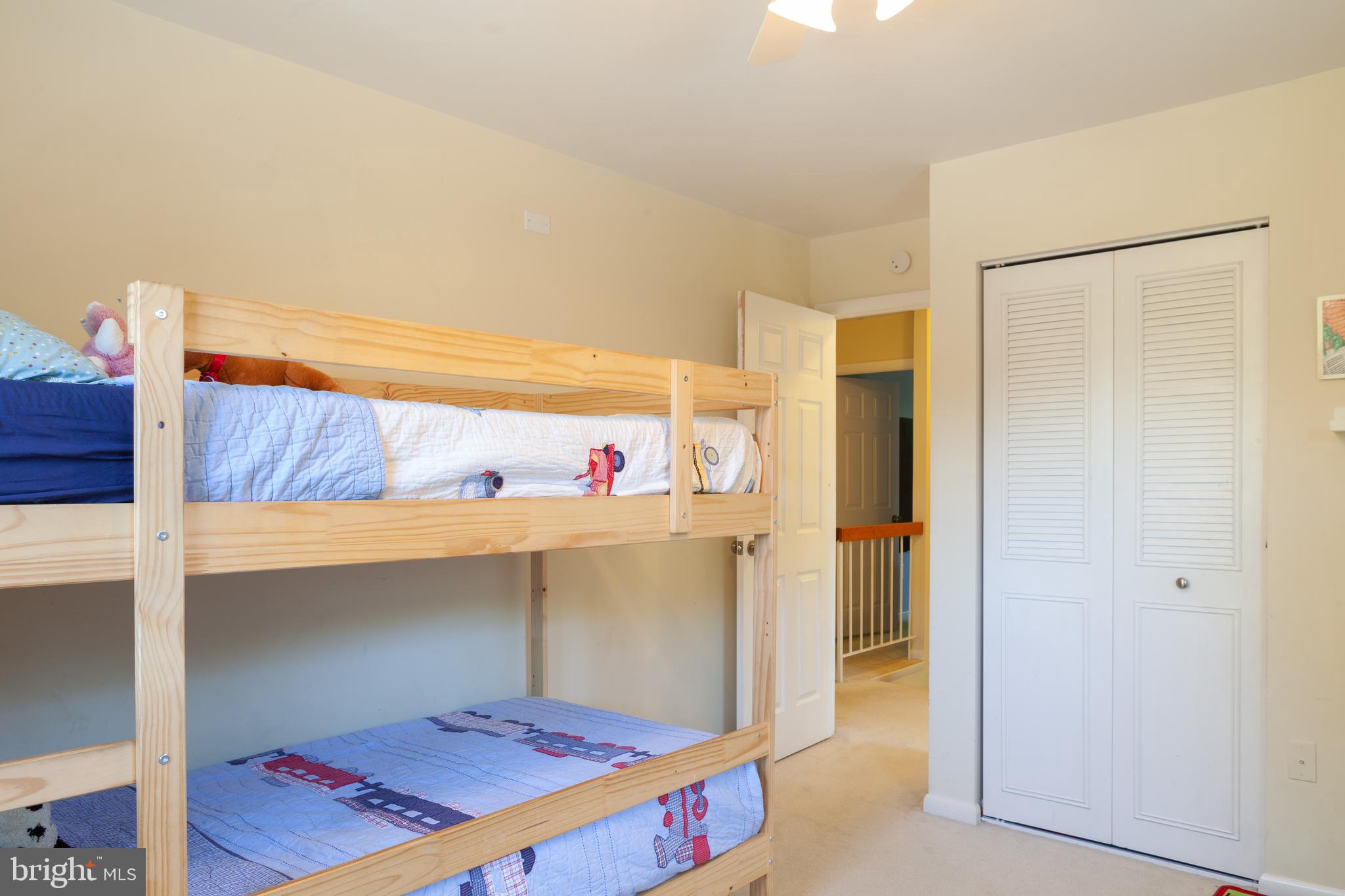 CIRCLE WOODS - Residential Lease