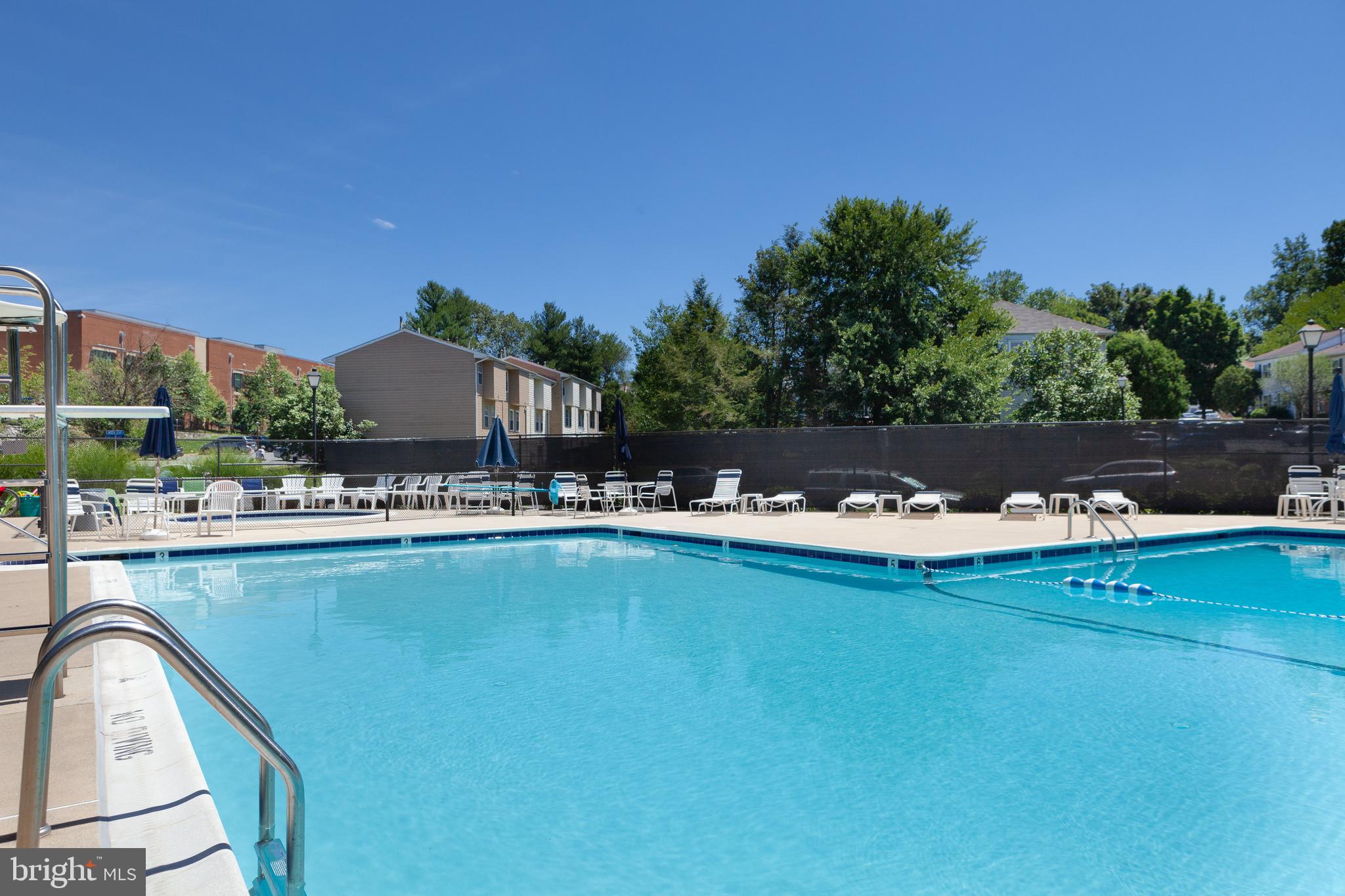 CIRCLE WOODS - Residential Lease