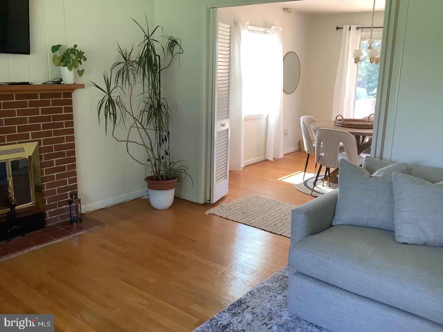 CEDAR SPRINGS - Residential Lease