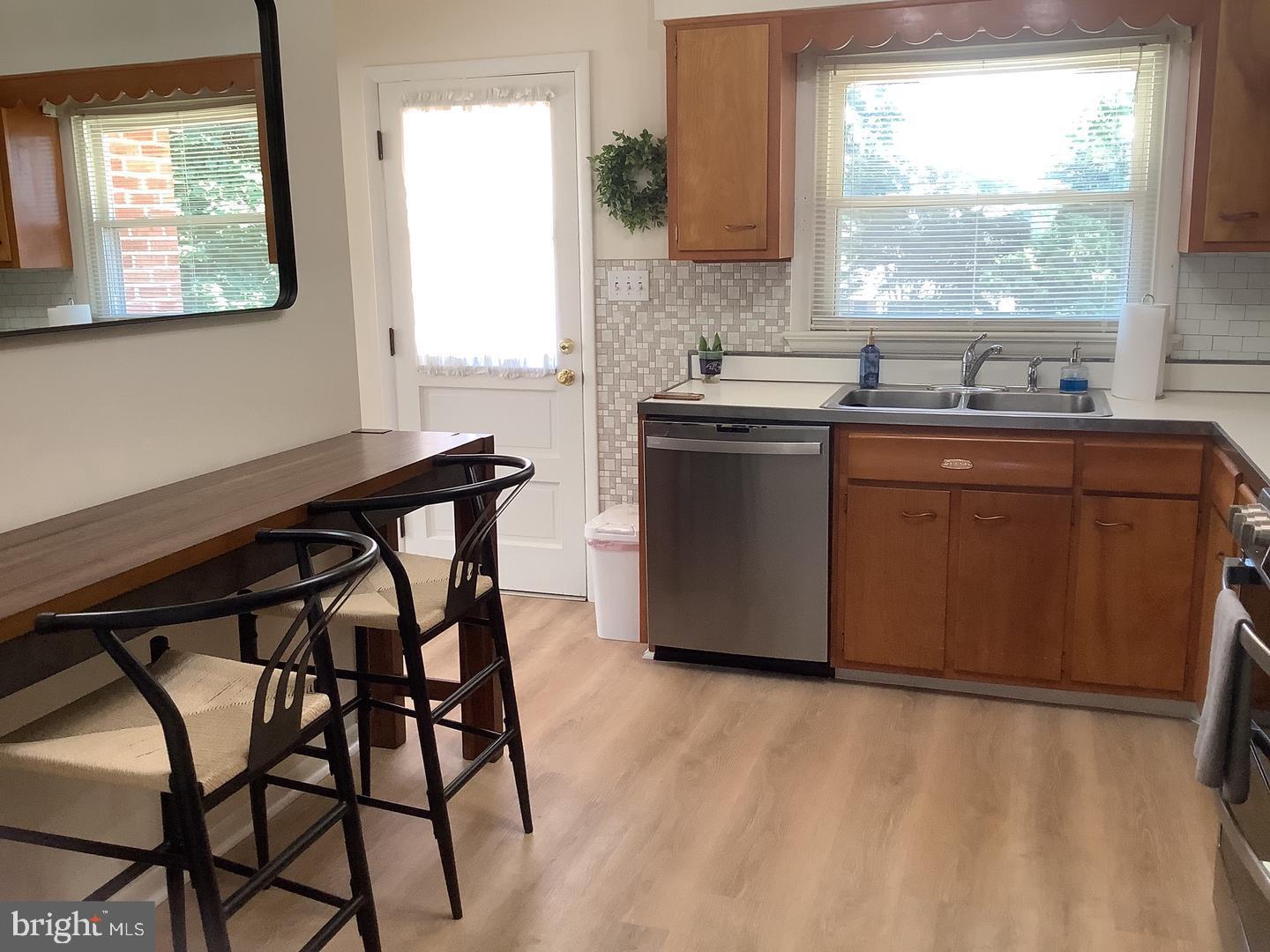 CEDAR SPRINGS - Residential Lease