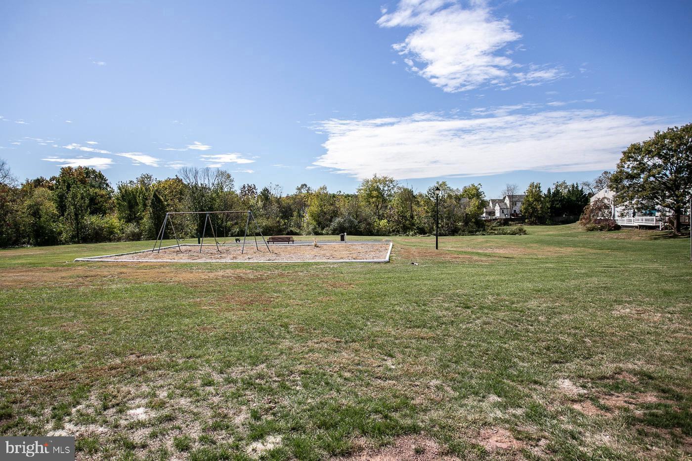 WALNUT RIDGE ESTS - Residential Lease