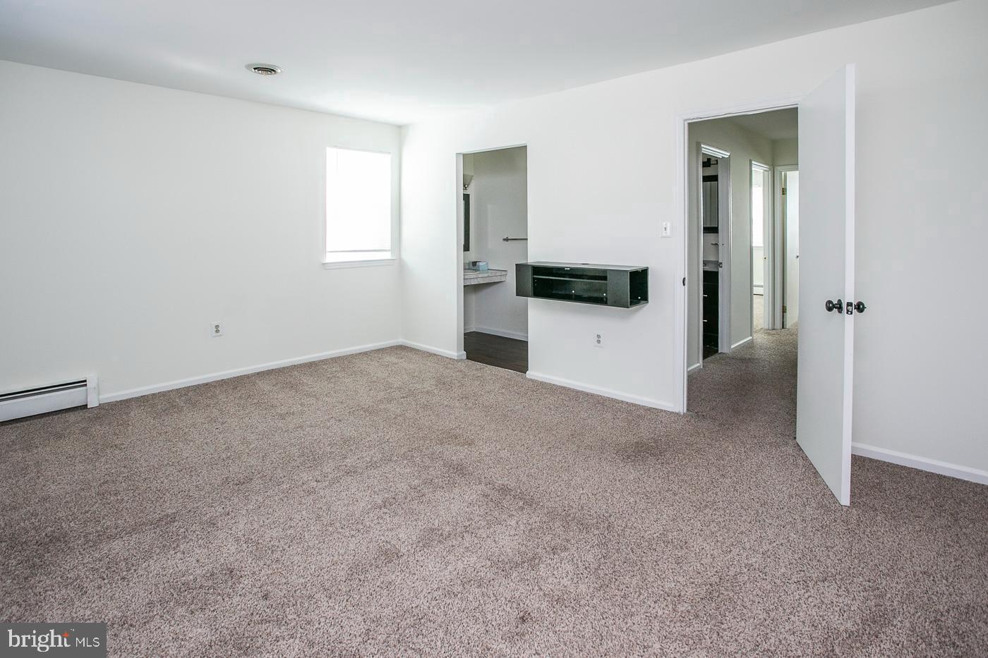 WALNUT RIDGE ESTS - Residential Lease