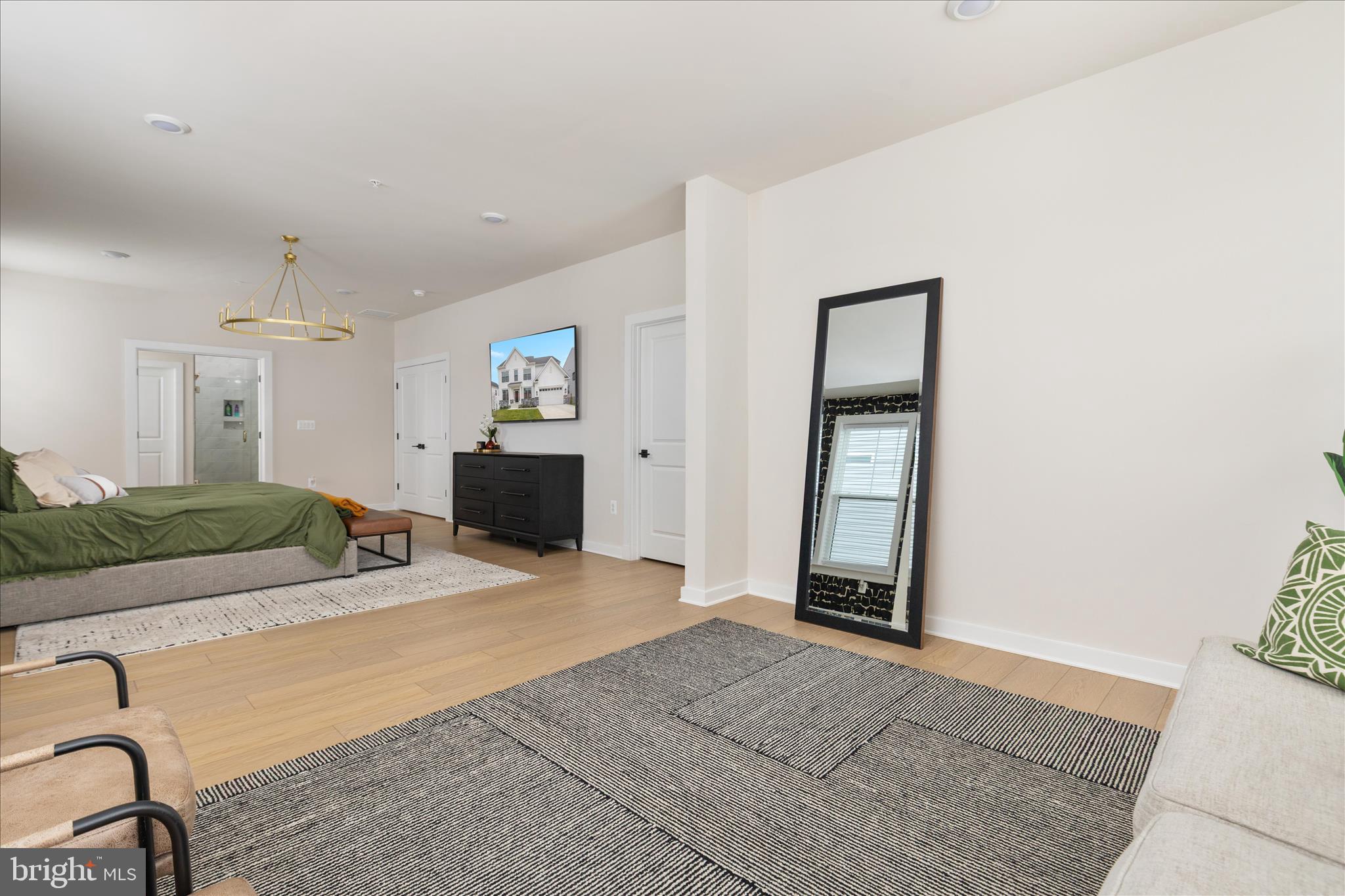 SOUTHLAKE - Residential