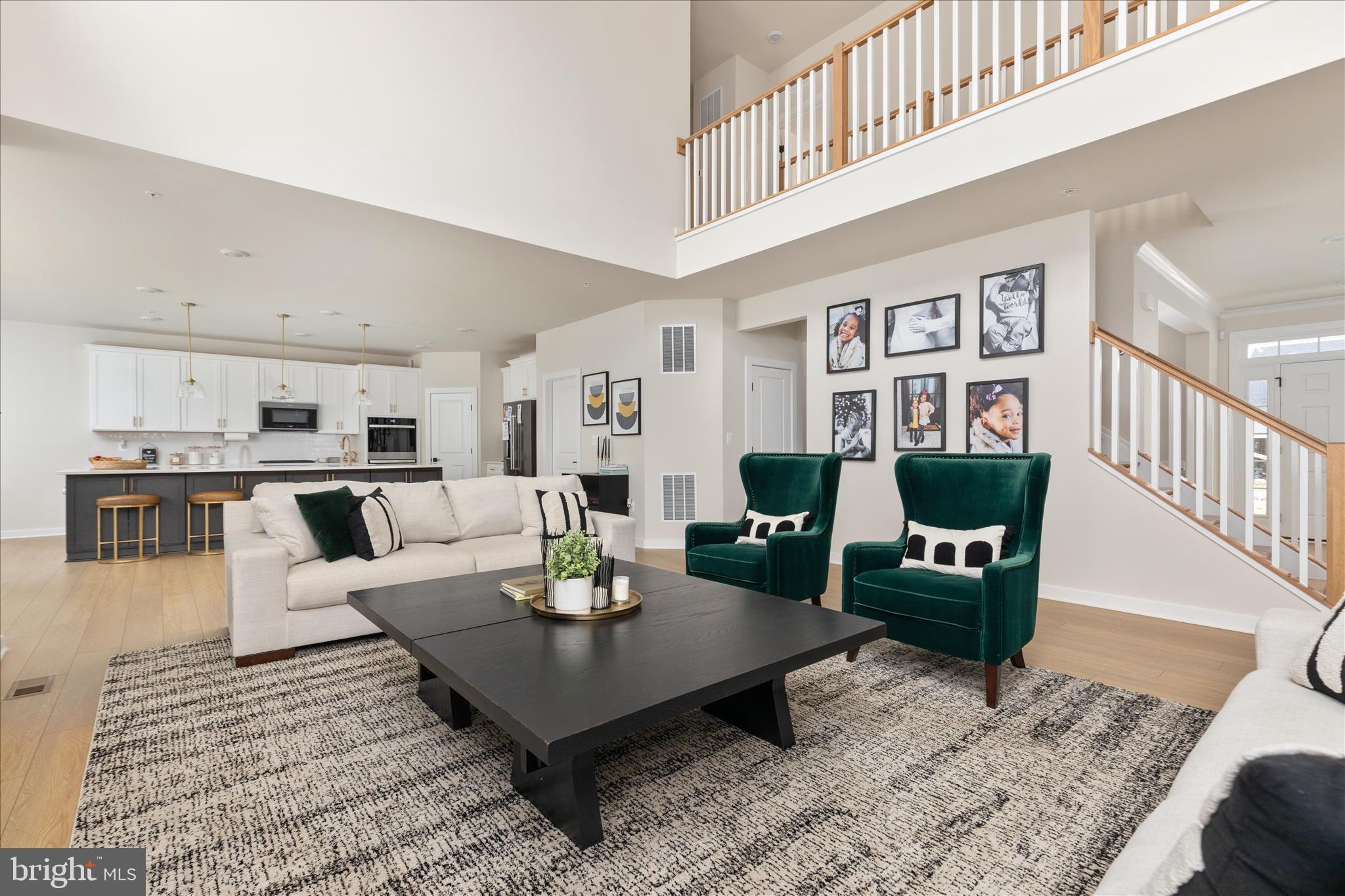 SOUTHLAKE - Residential