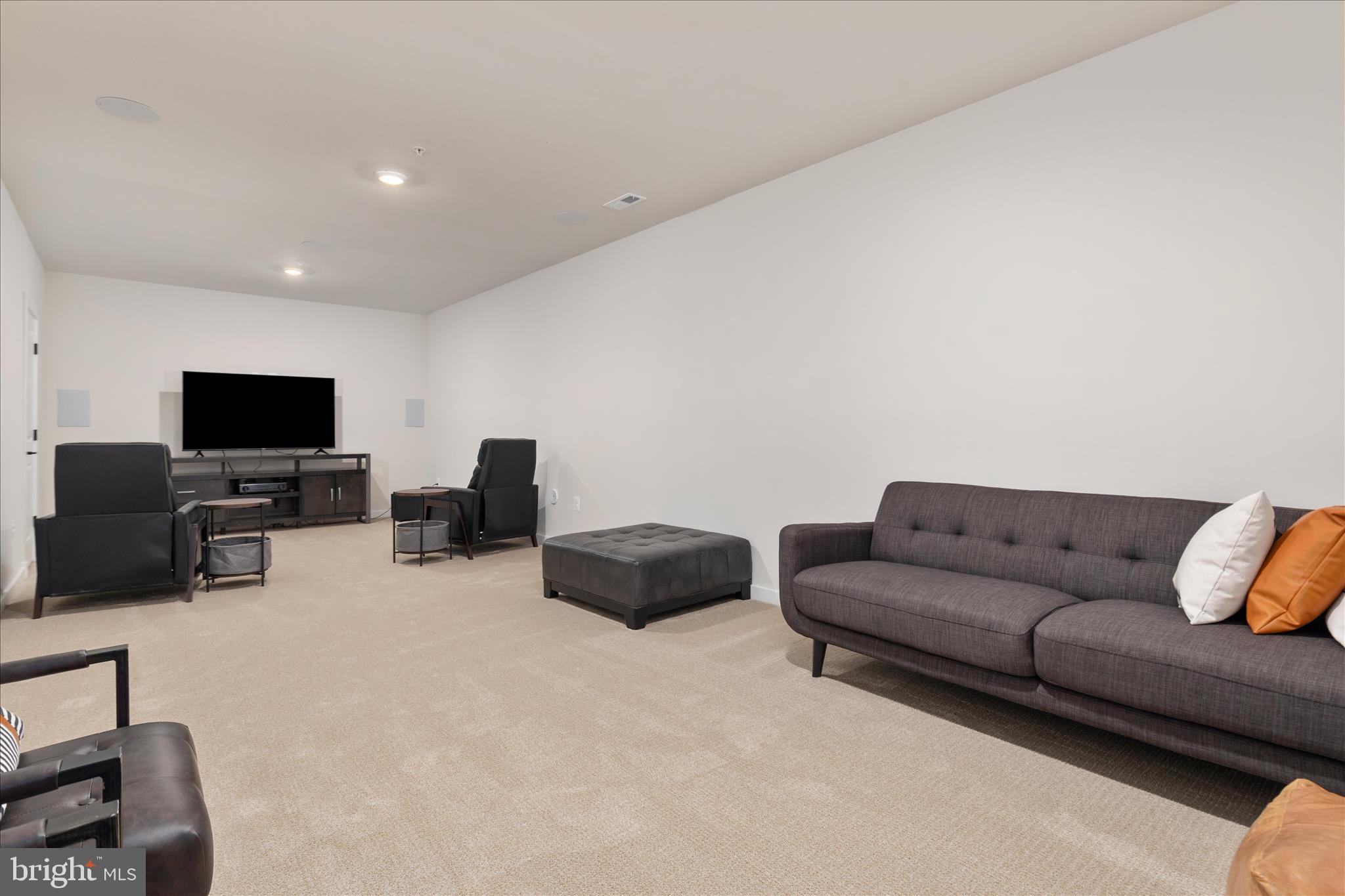 SOUTHLAKE - Residential