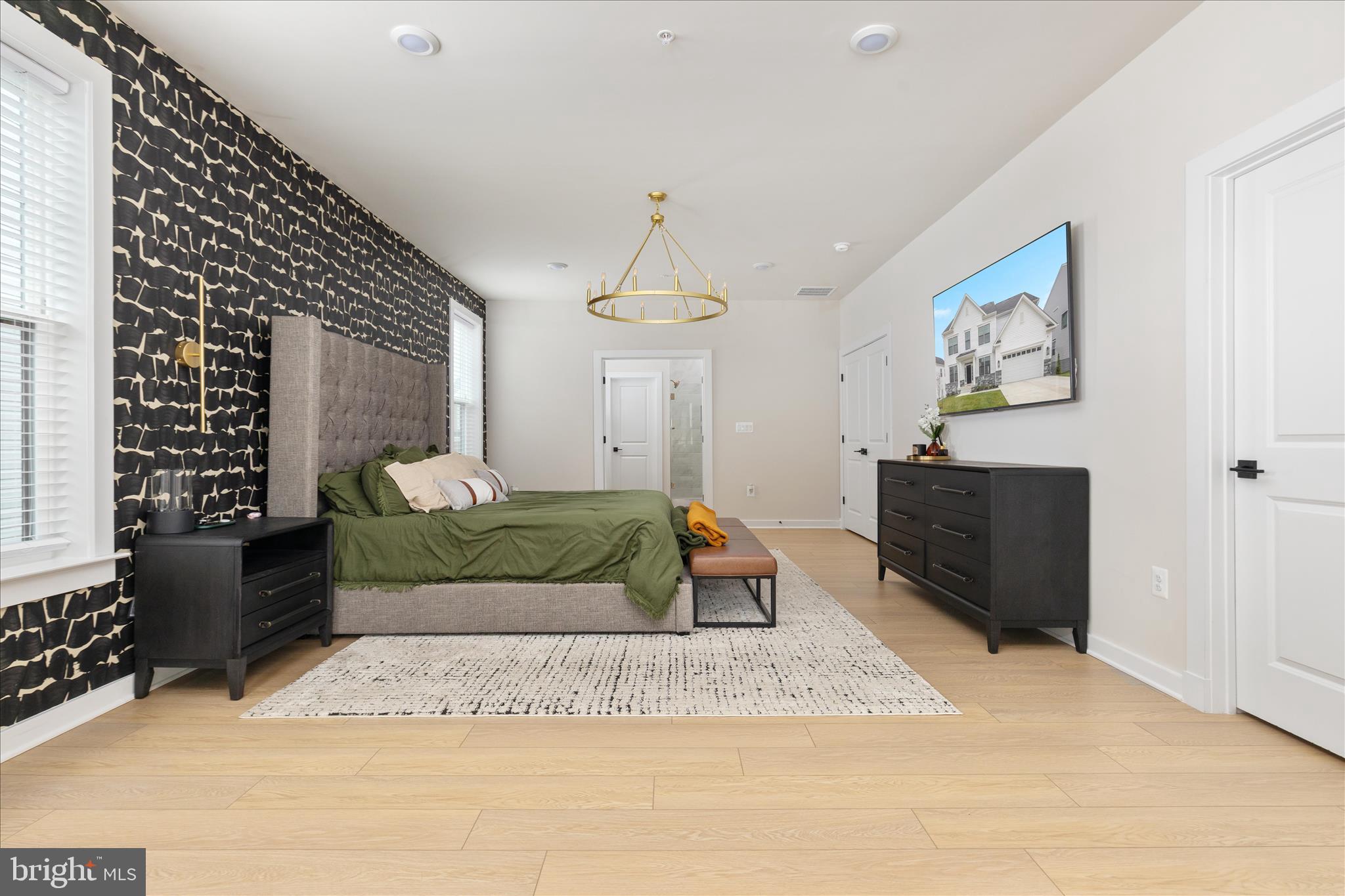 SOUTHLAKE - Residential