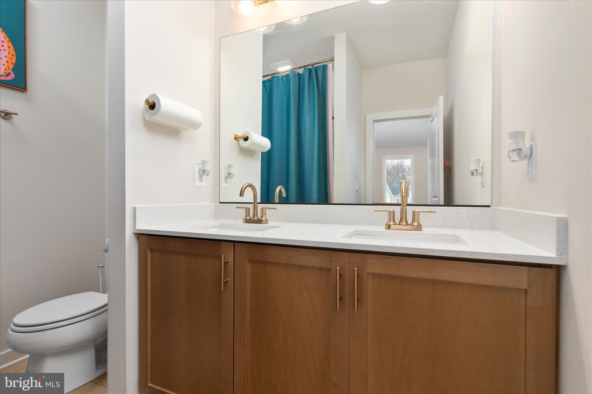 SOUTHLAKE - Residential