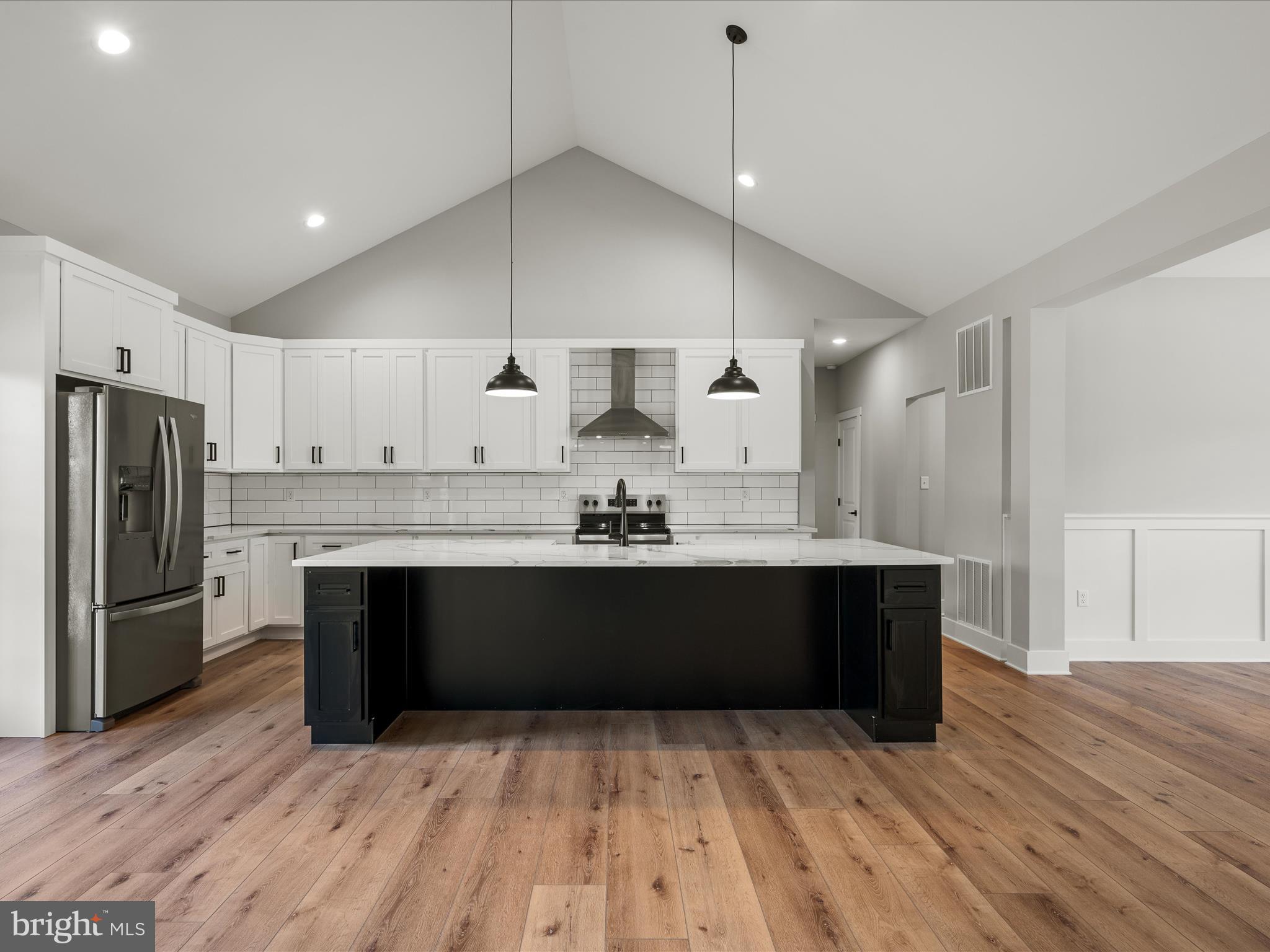 BROOKSIDE - Residential