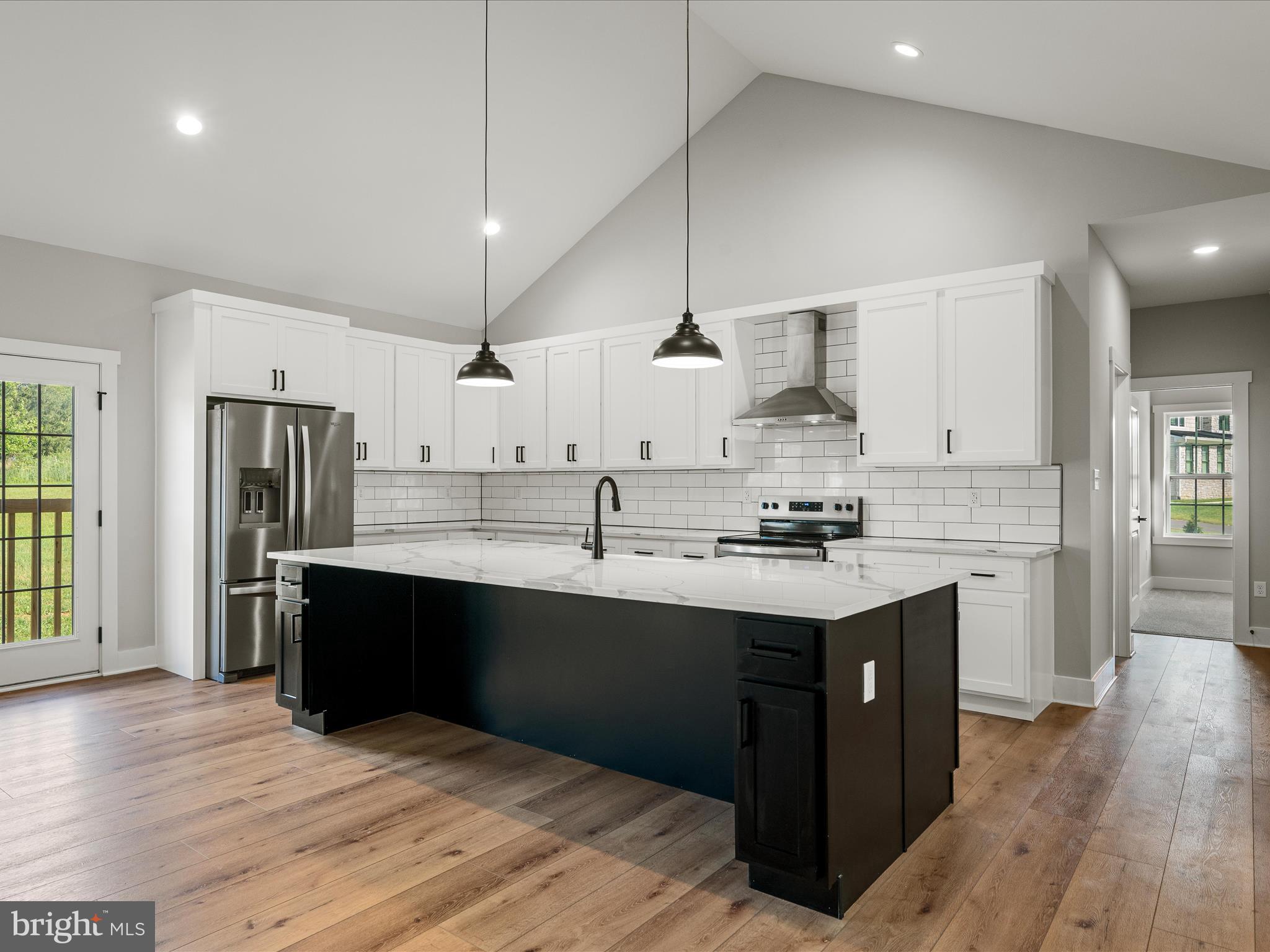 BROOKSIDE - Residential