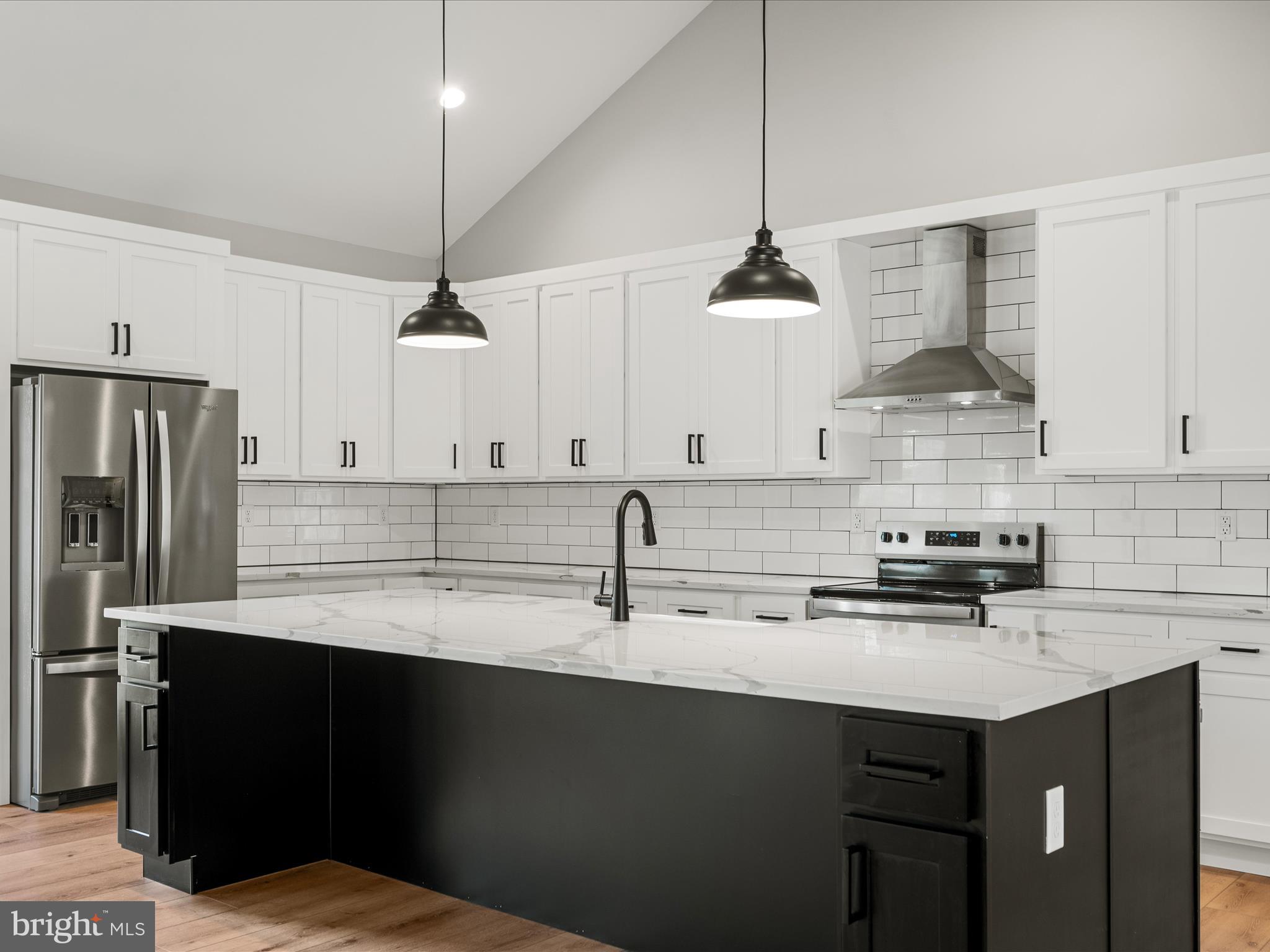 BROOKSIDE - Residential