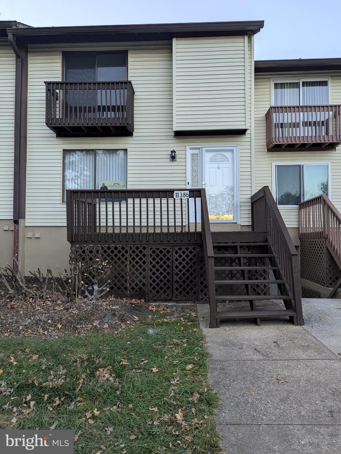 APPLEWALK CONDO - Residential