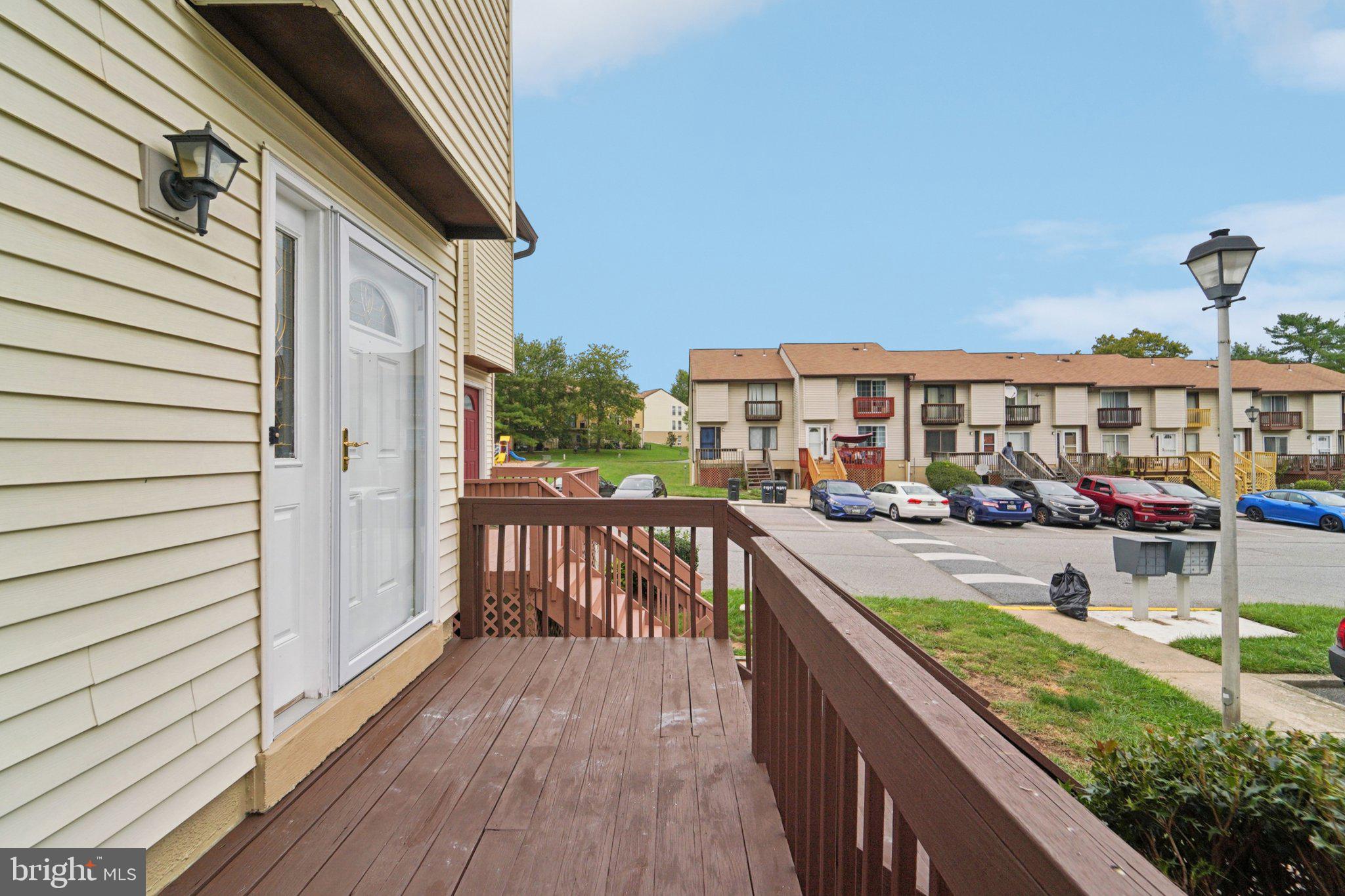 APPLEWALK CONDO - Residential