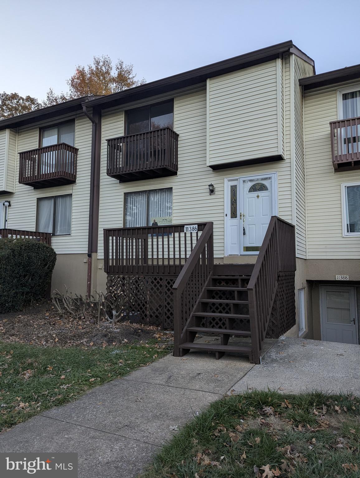 APPLEWALK CONDO - Residential