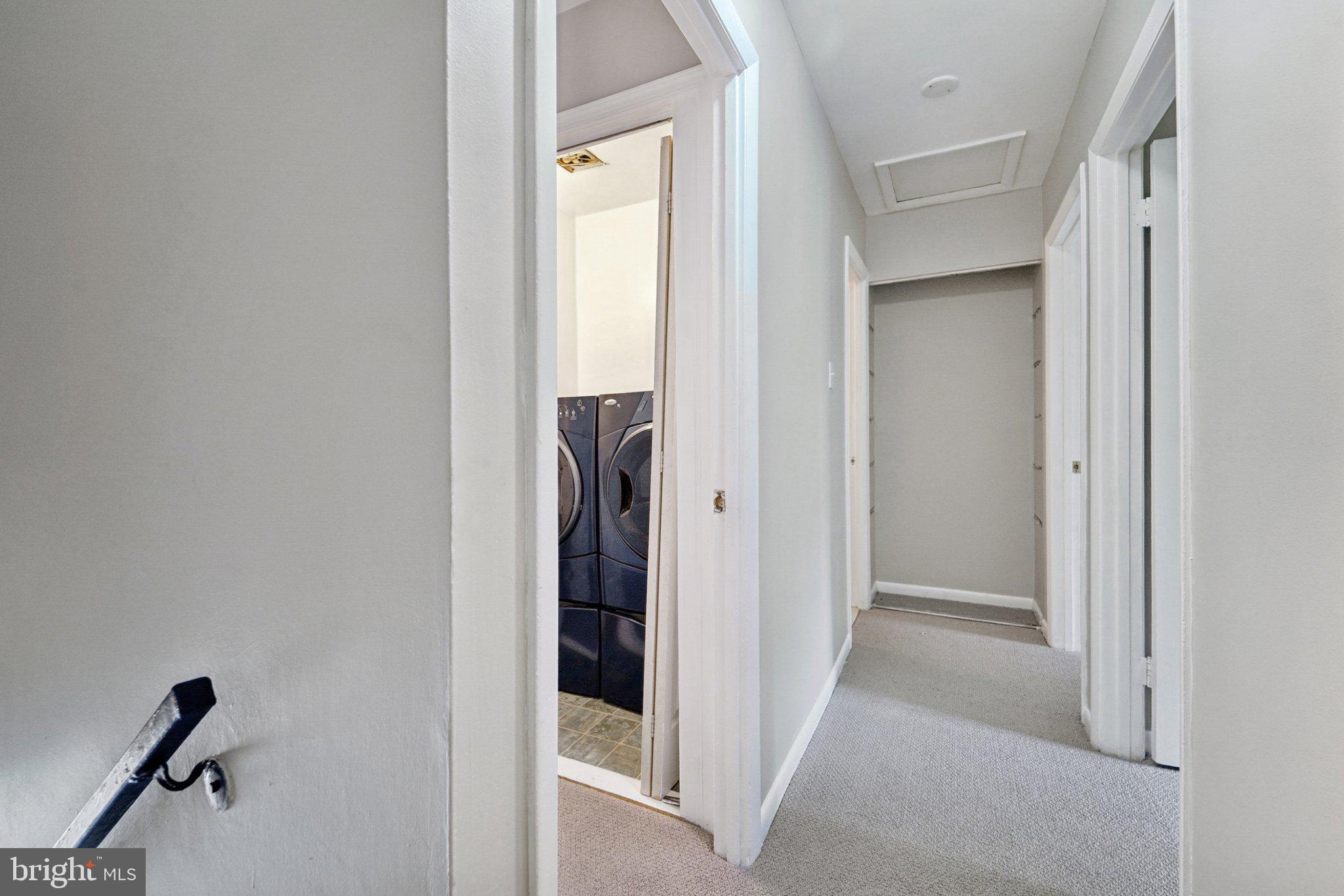 APPLEWALK CONDO - Residential