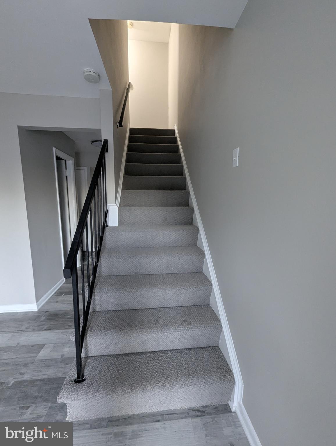 APPLEWALK CONDO - Residential