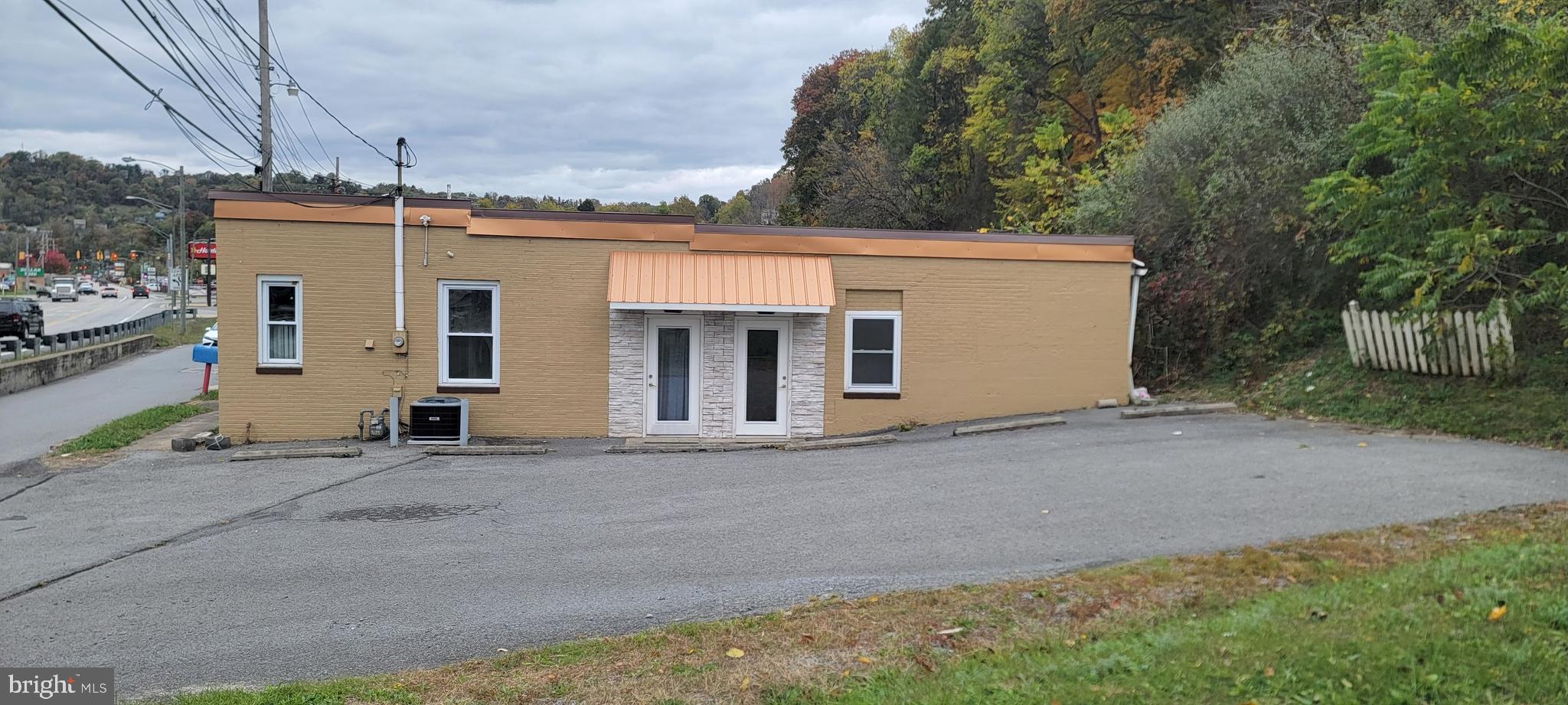 1639 SABRATON AVENUE