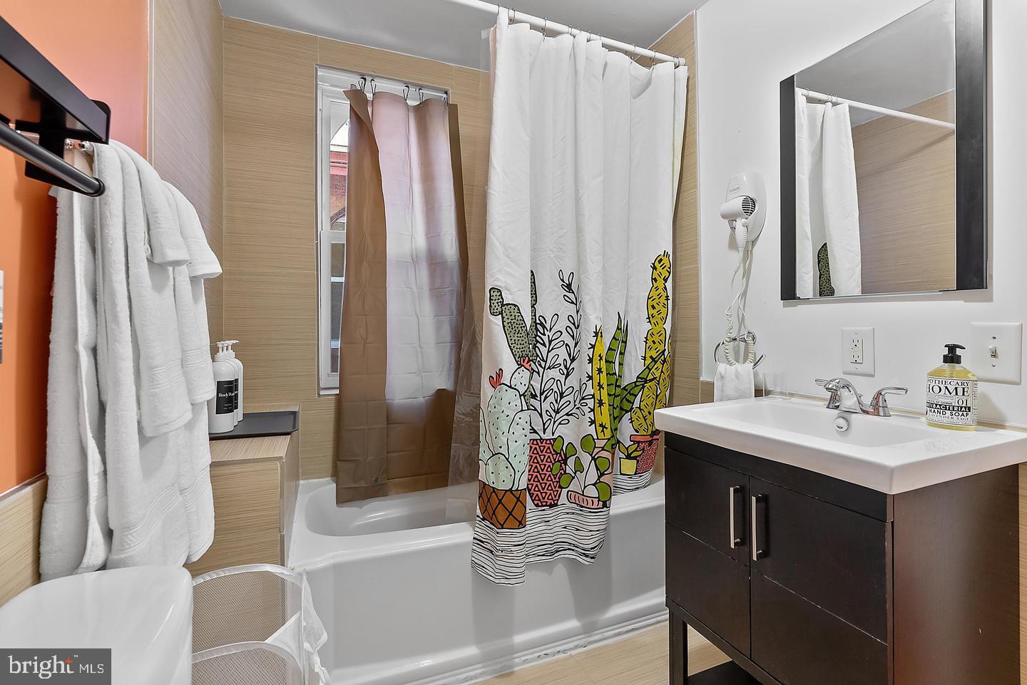 RITTENHOUSE SQUARE - Residential Lease