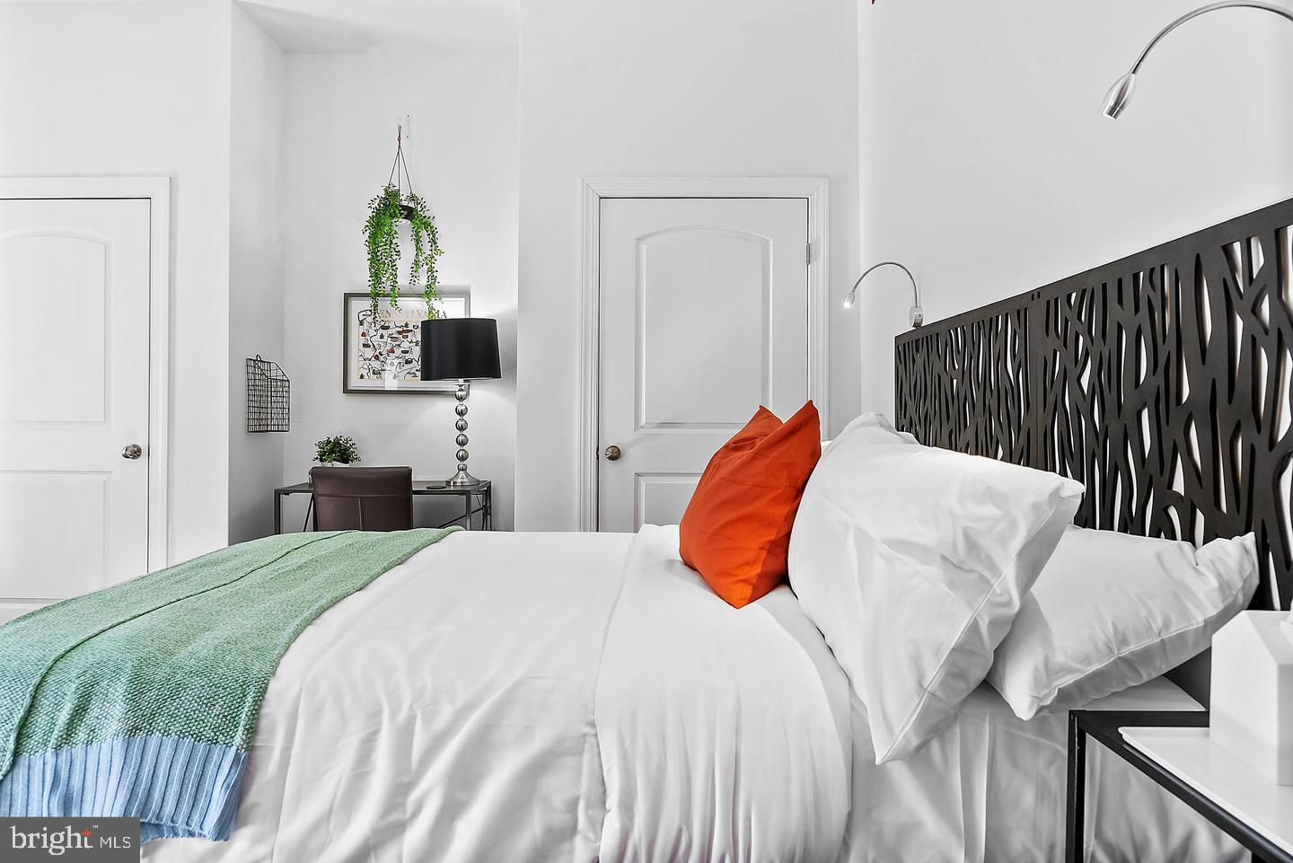 RITTENHOUSE SQUARE - Residential Lease