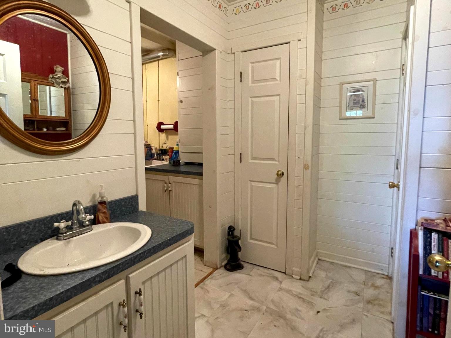 SLEEPY HOLLOW SUBDIVISION - Residential