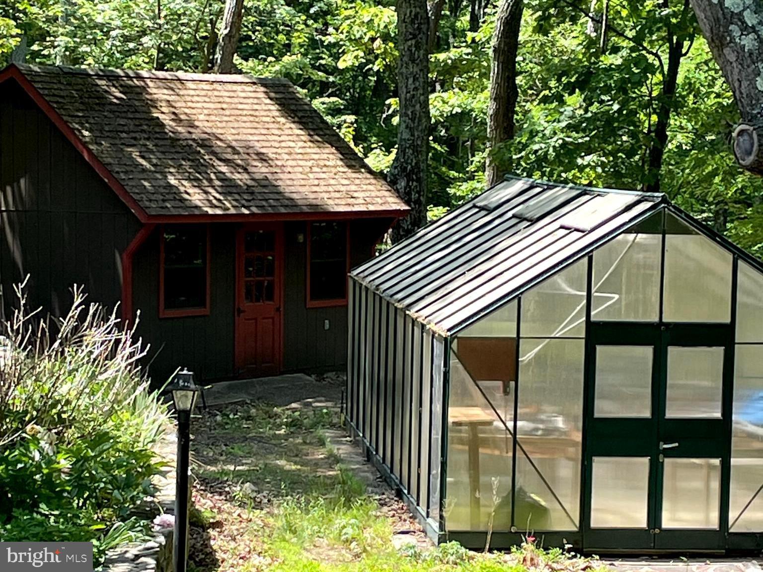 SLEEPY HOLLOW SUBDIVISION - Residential