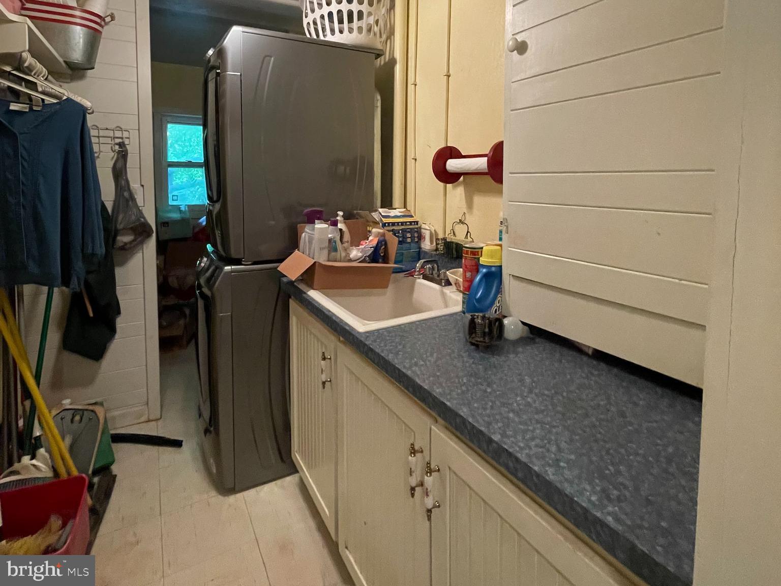 SLEEPY HOLLOW SUBDIVISION - Residential