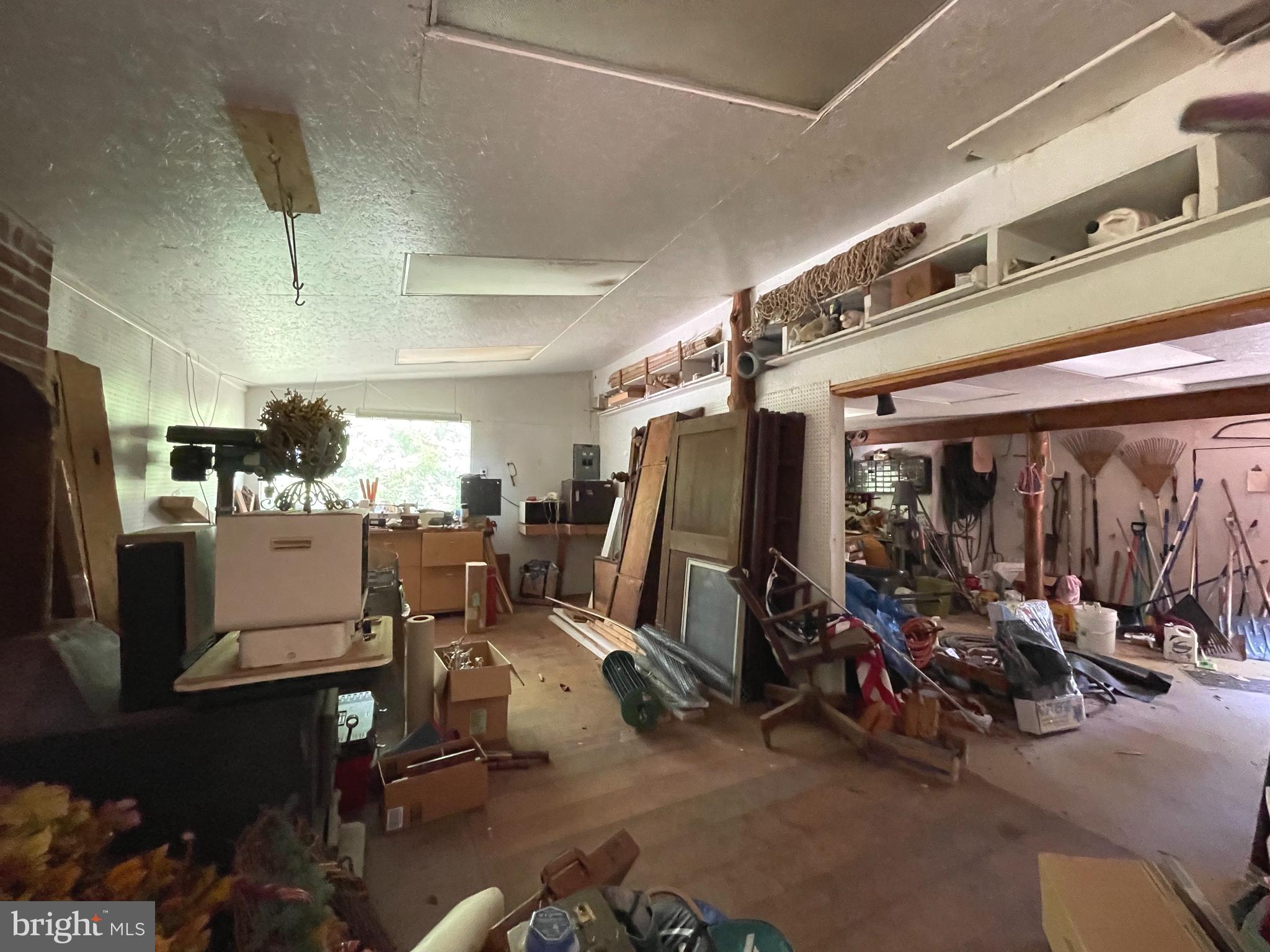 SLEEPY HOLLOW SUBDIVISION - Residential