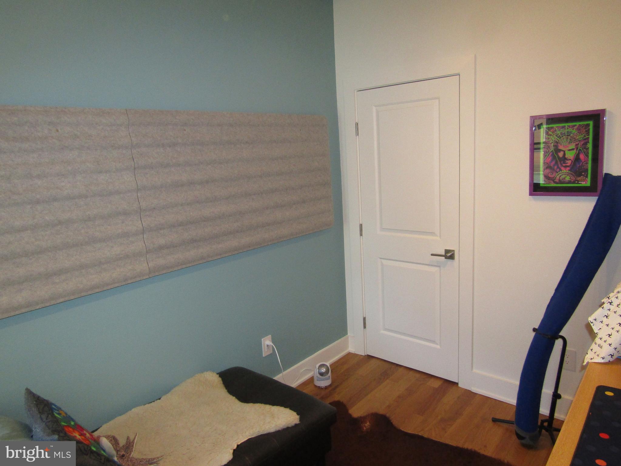 POINT BREEZE - Residential