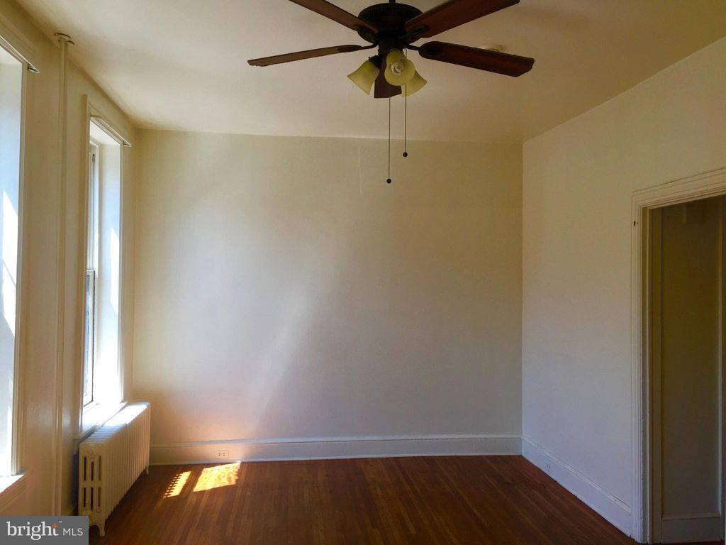 Photo of 127 E Walnut Street, Lancaster, PA 17602 (MLS # PALA2057612)