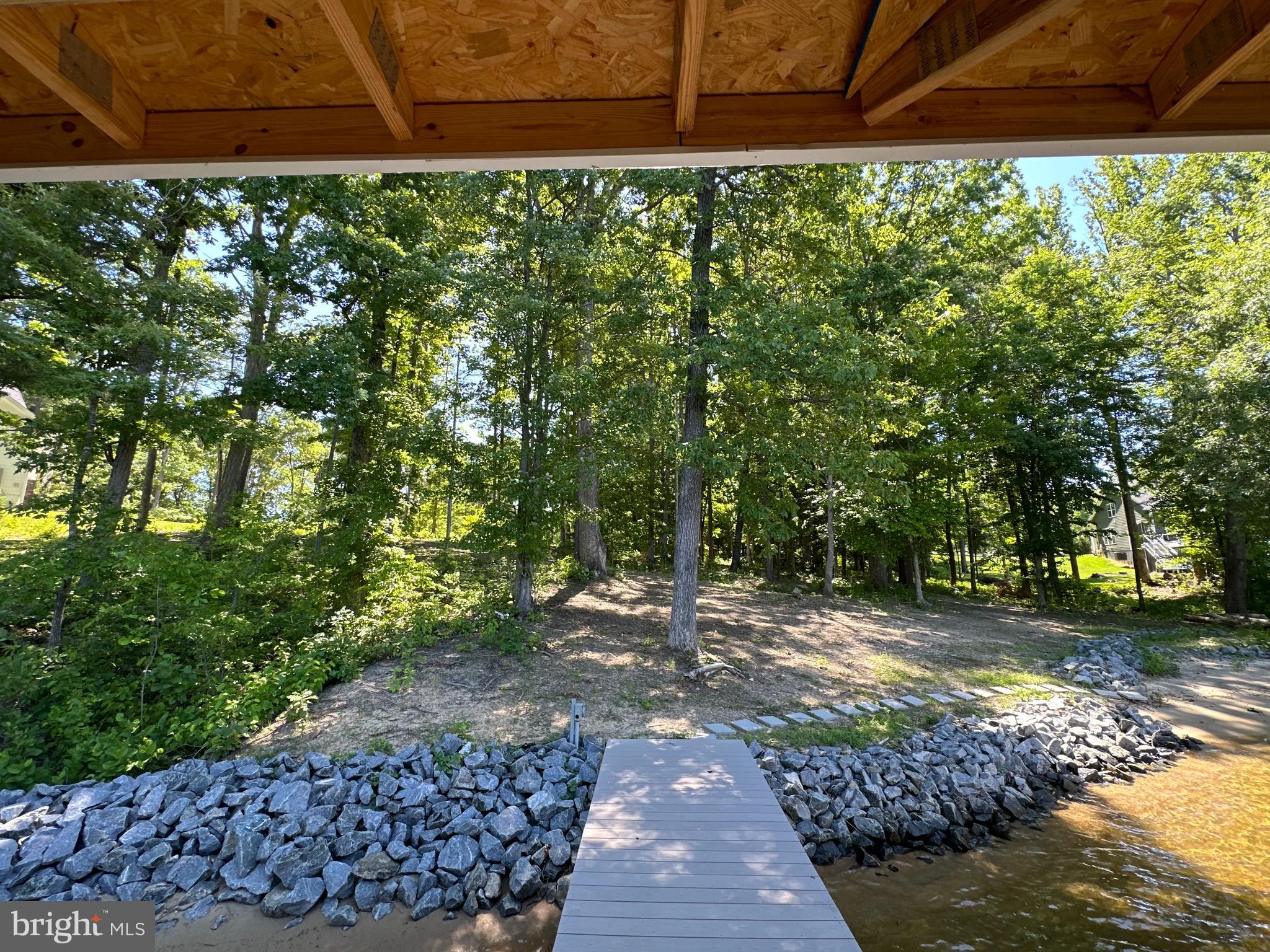 LIGHTHOUSE POINT - Residential