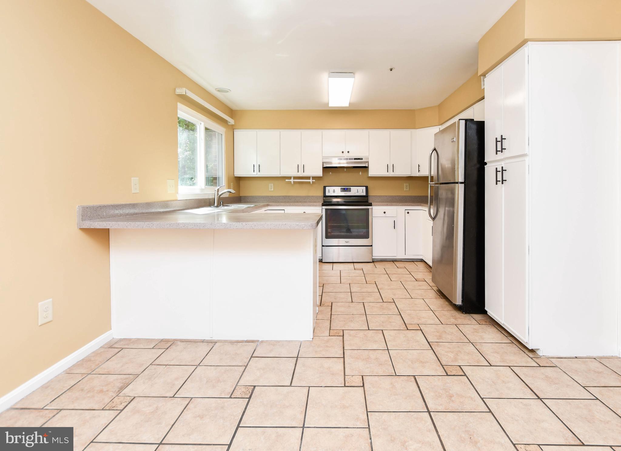 MONTPELIER HILLS - Residential Lease