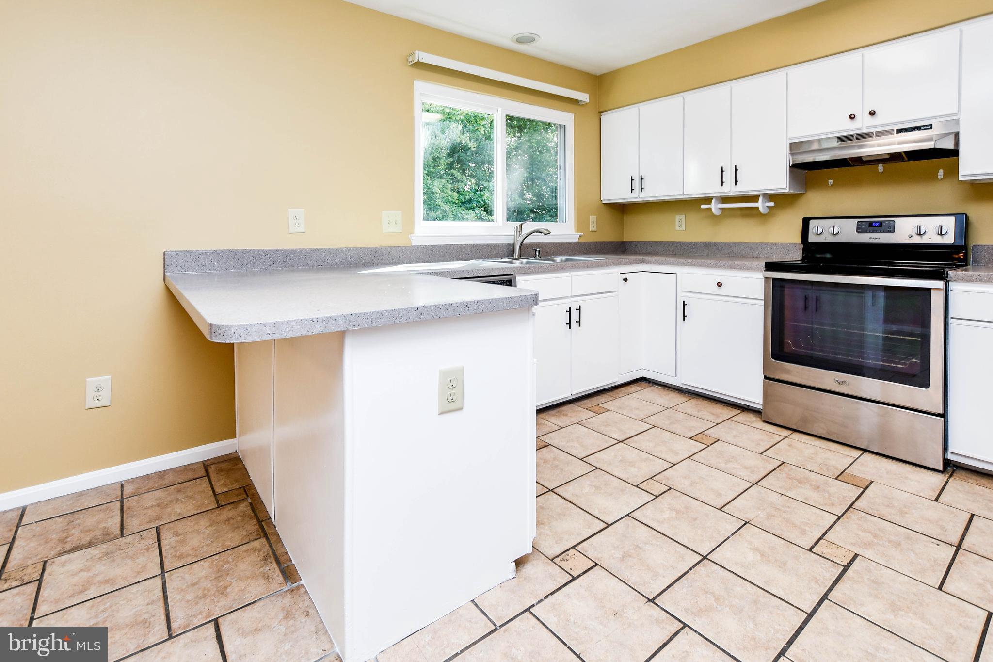 MONTPELIER HILLS - Residential Lease