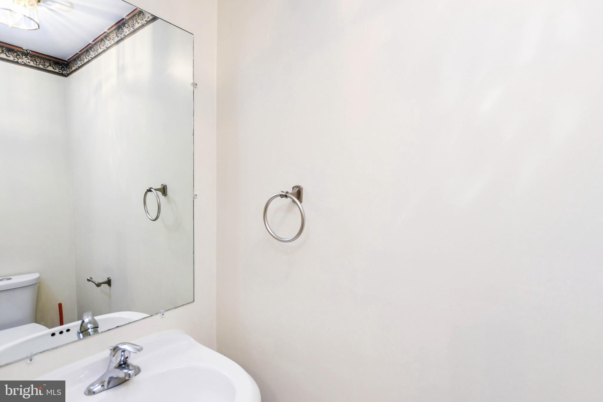 MONTPELIER HILLS - Residential Lease