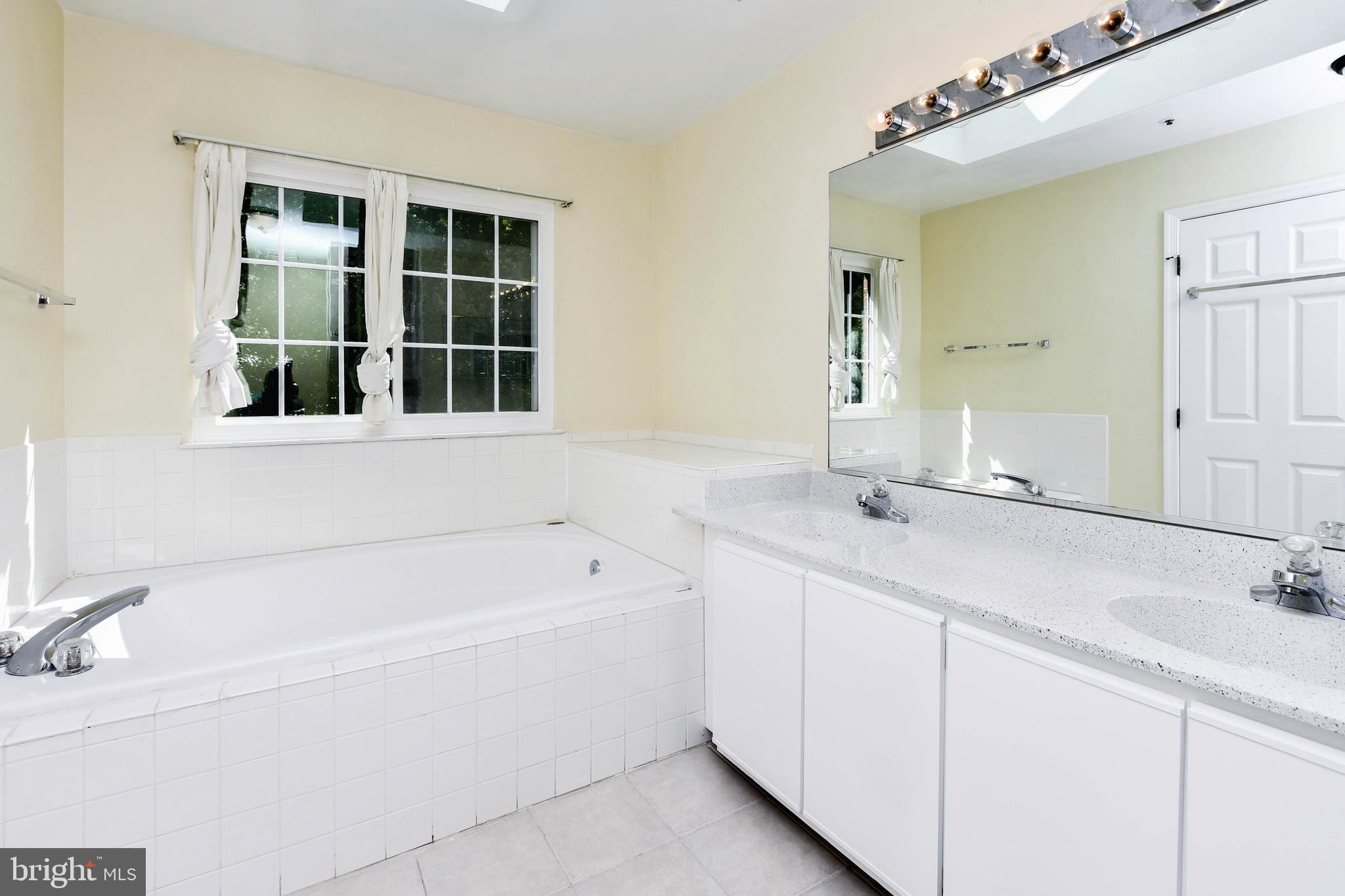 MONTPELIER HILLS - Residential Lease