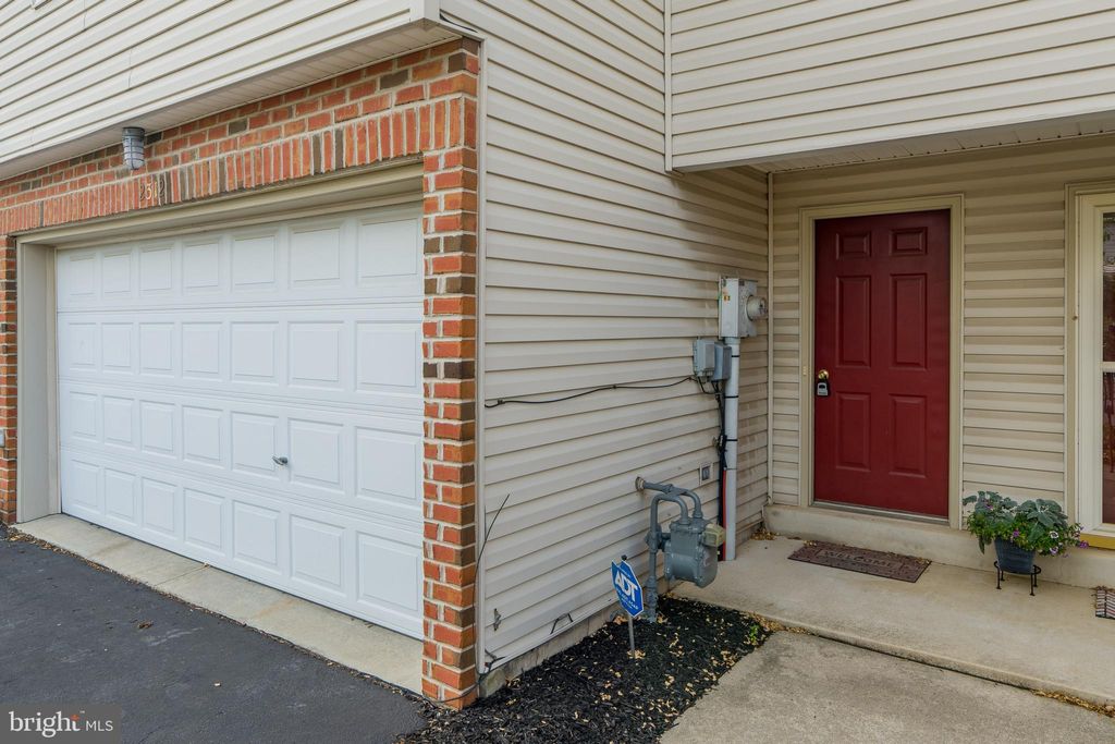 Photo of 2312 Slater Hill Lane E #62, YORK, PA 17406 (MLS # PAYK2084314)
