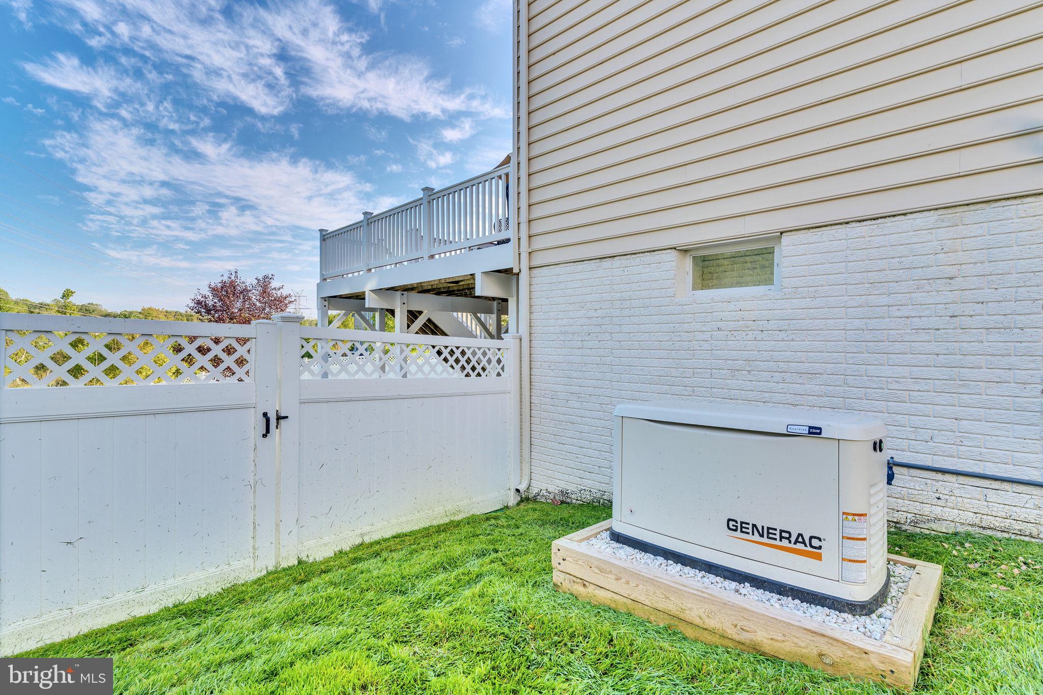 MARLBORO RIDGE - Residential