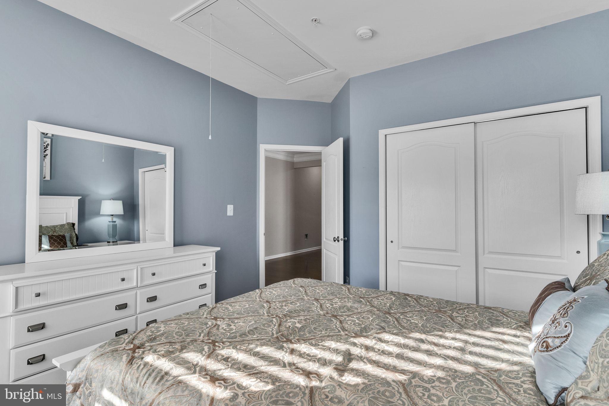 MARLBORO RIDGE - Residential