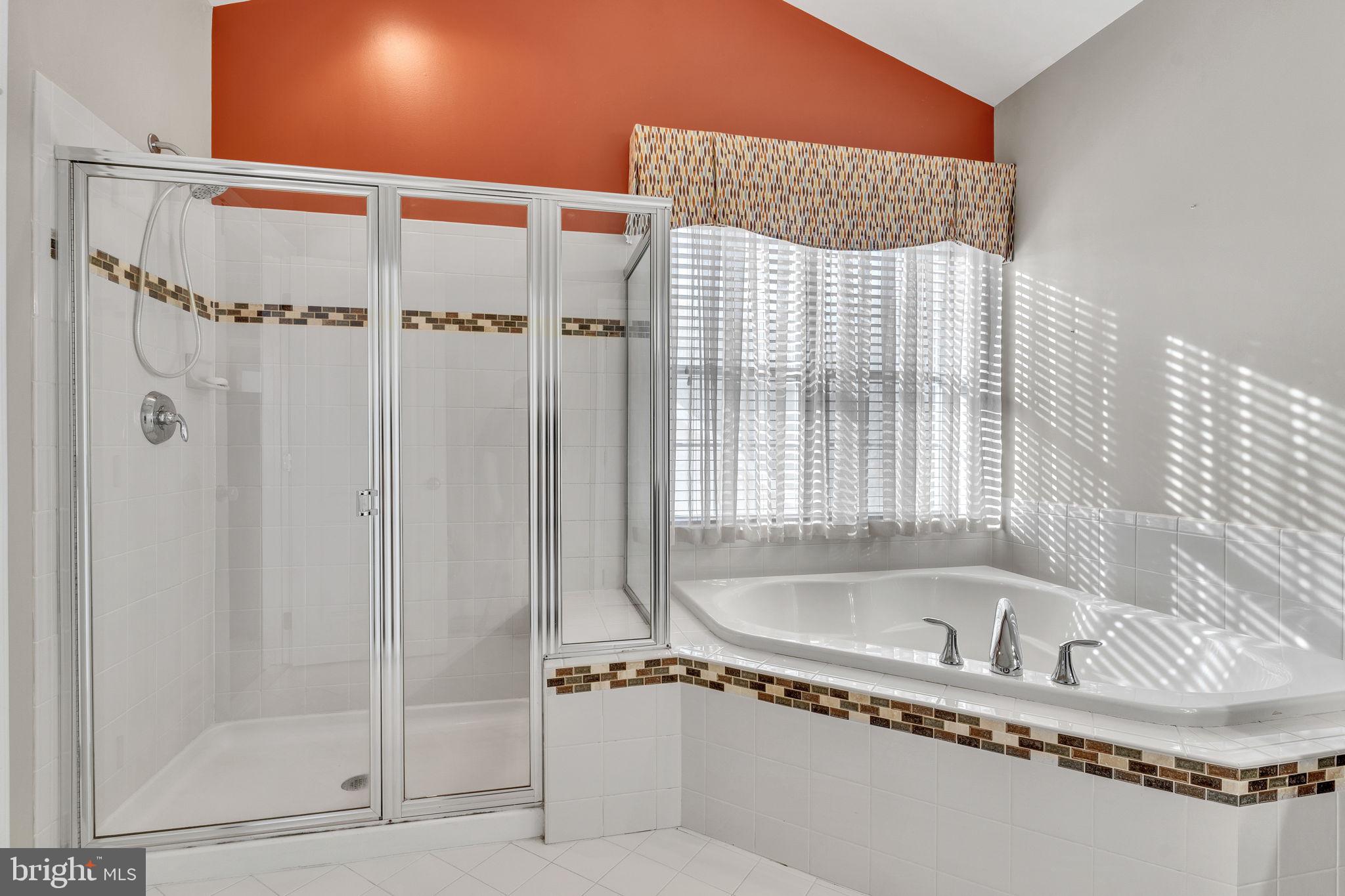 MARLBORO RIDGE - Residential