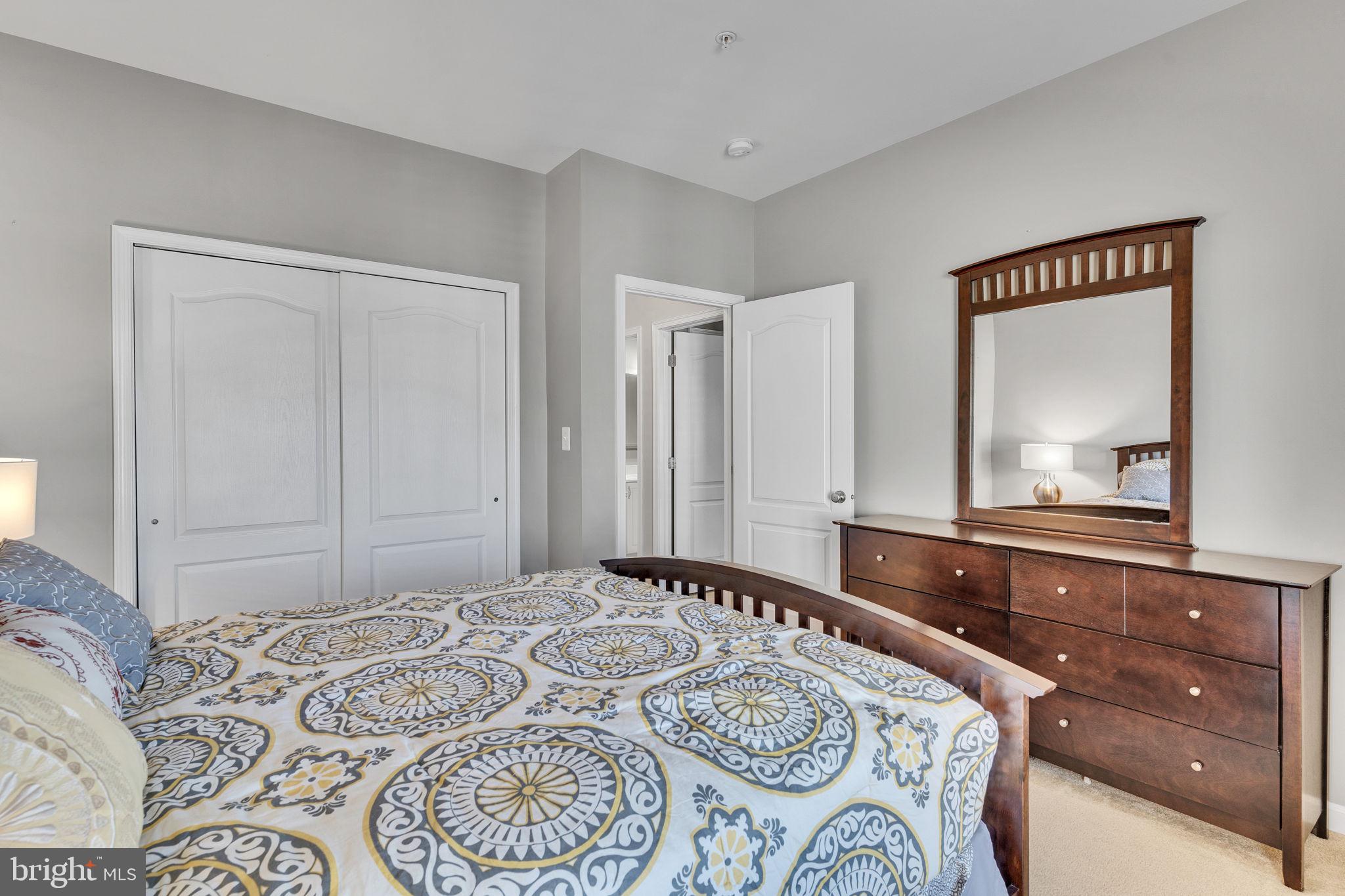 MARLBORO RIDGE - Residential