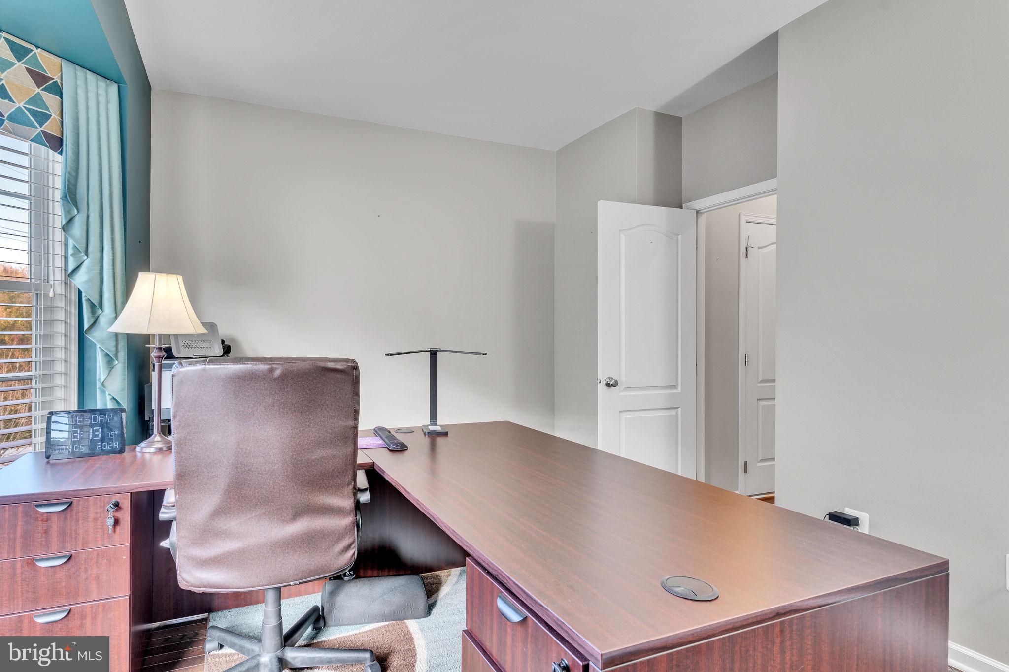 MARLBORO RIDGE - Residential